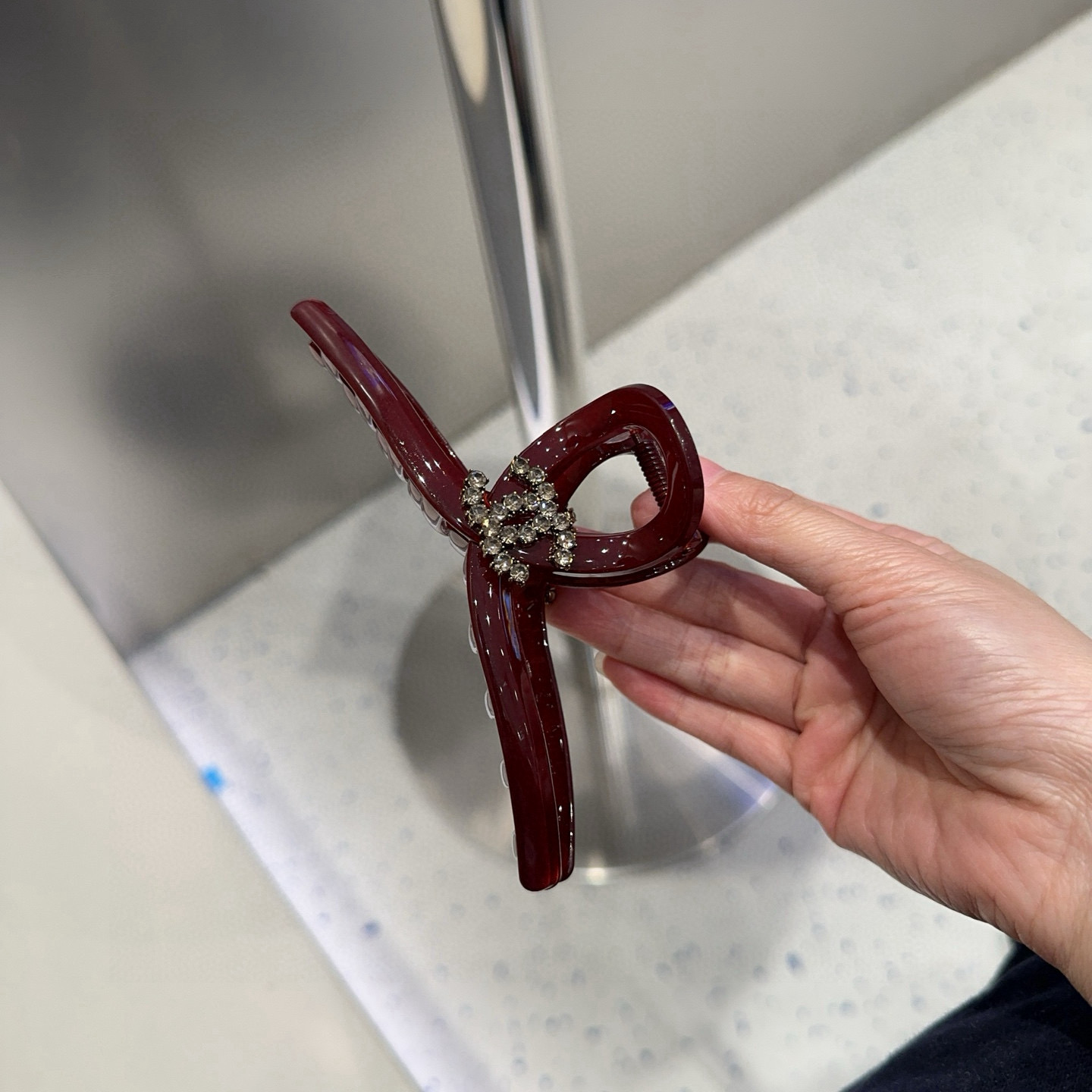 🎁配包装盒Chanel (香奈儿)最新款小香安多拉钻石抓夹，超级好看！名媛范儿十足，小仙女必备…