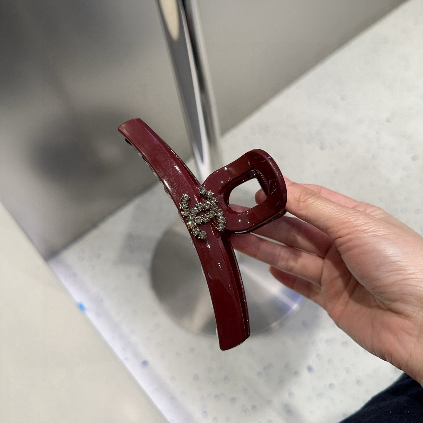 🎁配包装盒Chanel (香奈儿)最新款小香安多拉钻石抓夹，超级好看！名媛范儿十足，小仙女必备…