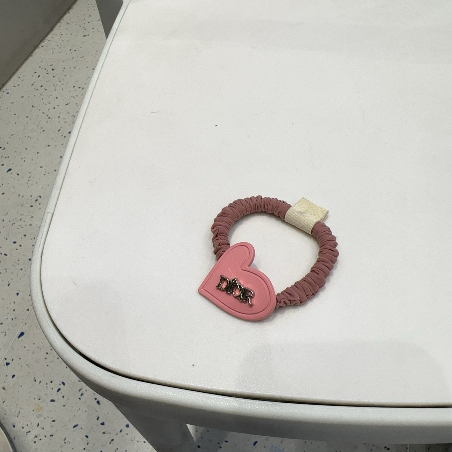 🎁配包装盒（单个）Dior（迪奥）新款CD发圈，简单实用 时尚潮流！小仙女必备…