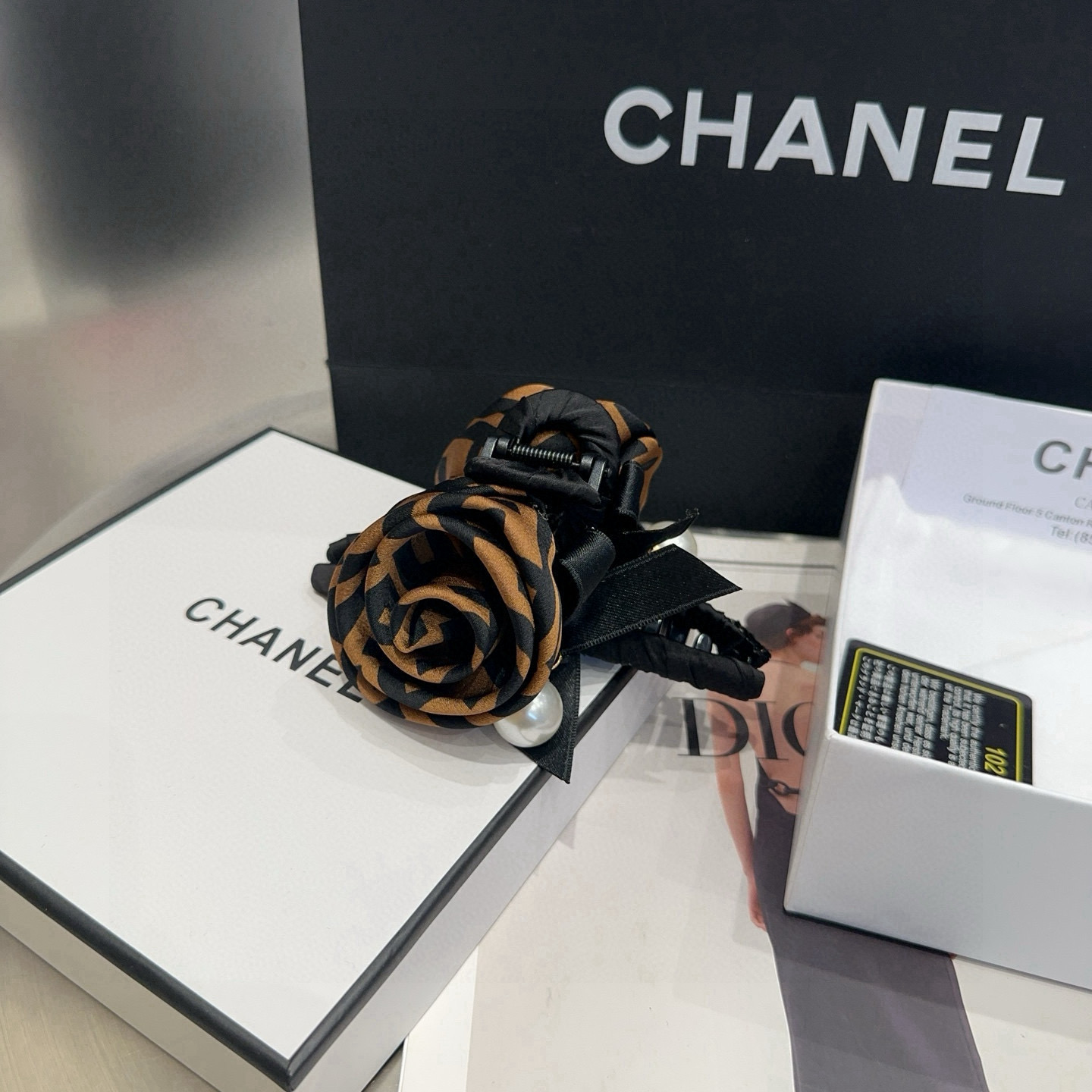 🎁配包装盒 FENDI （芬迪 ）新款F抓夹，复古气质美，简约百搭！小姐姐闭眼入…