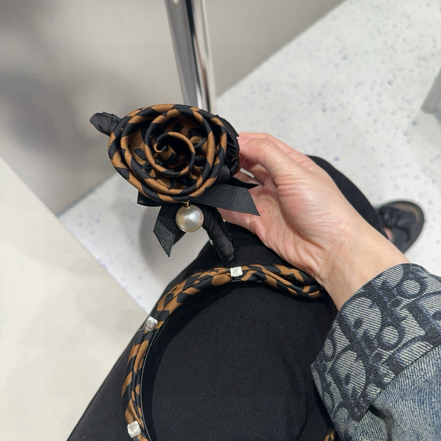 🎁配包装盒 FENDI （芬迪 ）新款F抓夹，复古气质美，简约百搭！小姐姐闭眼入…