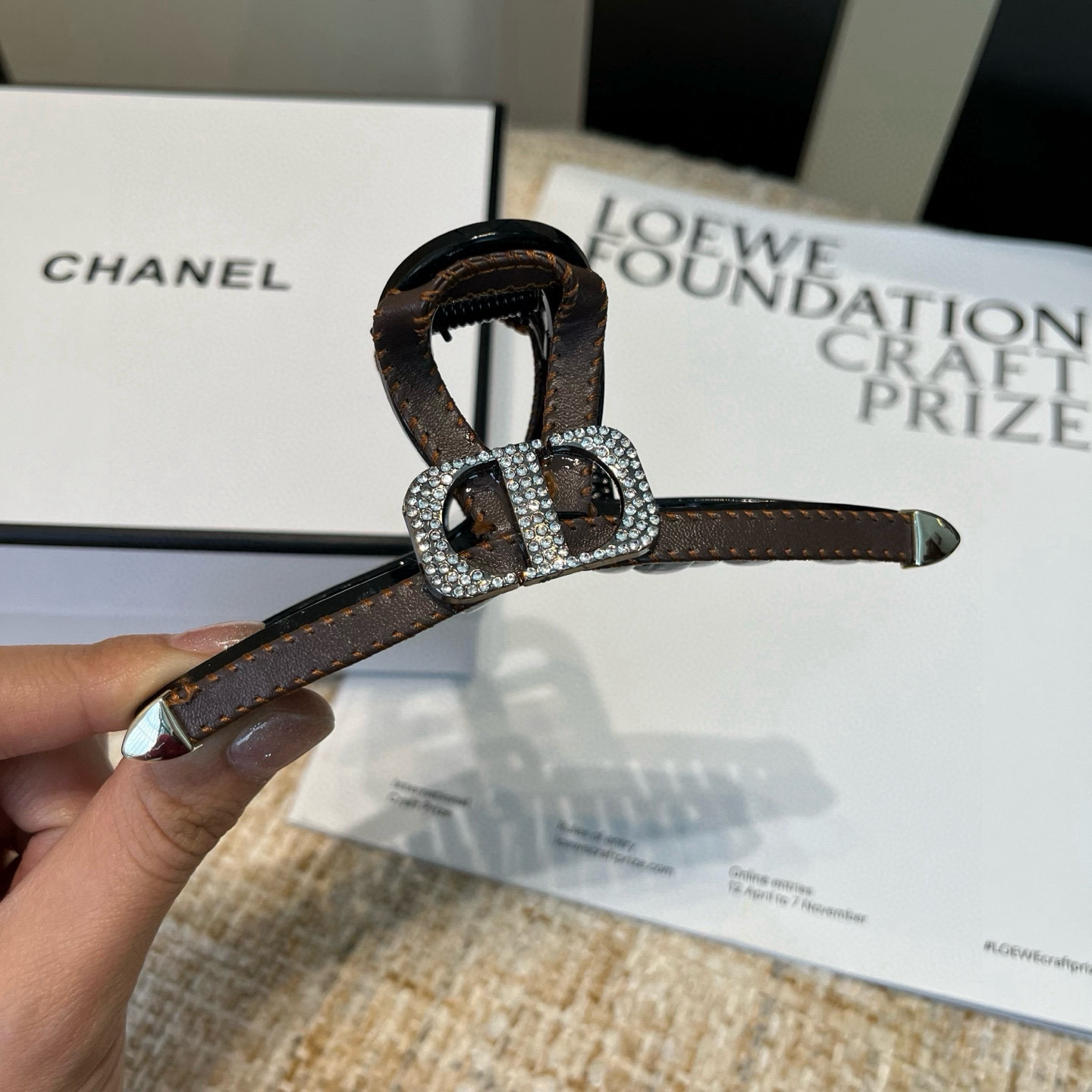 🎁配包装盒Dior（迪奥）新款CD字母抓夹，简单实用 时尚潮流．非常好看！小仙女必备…