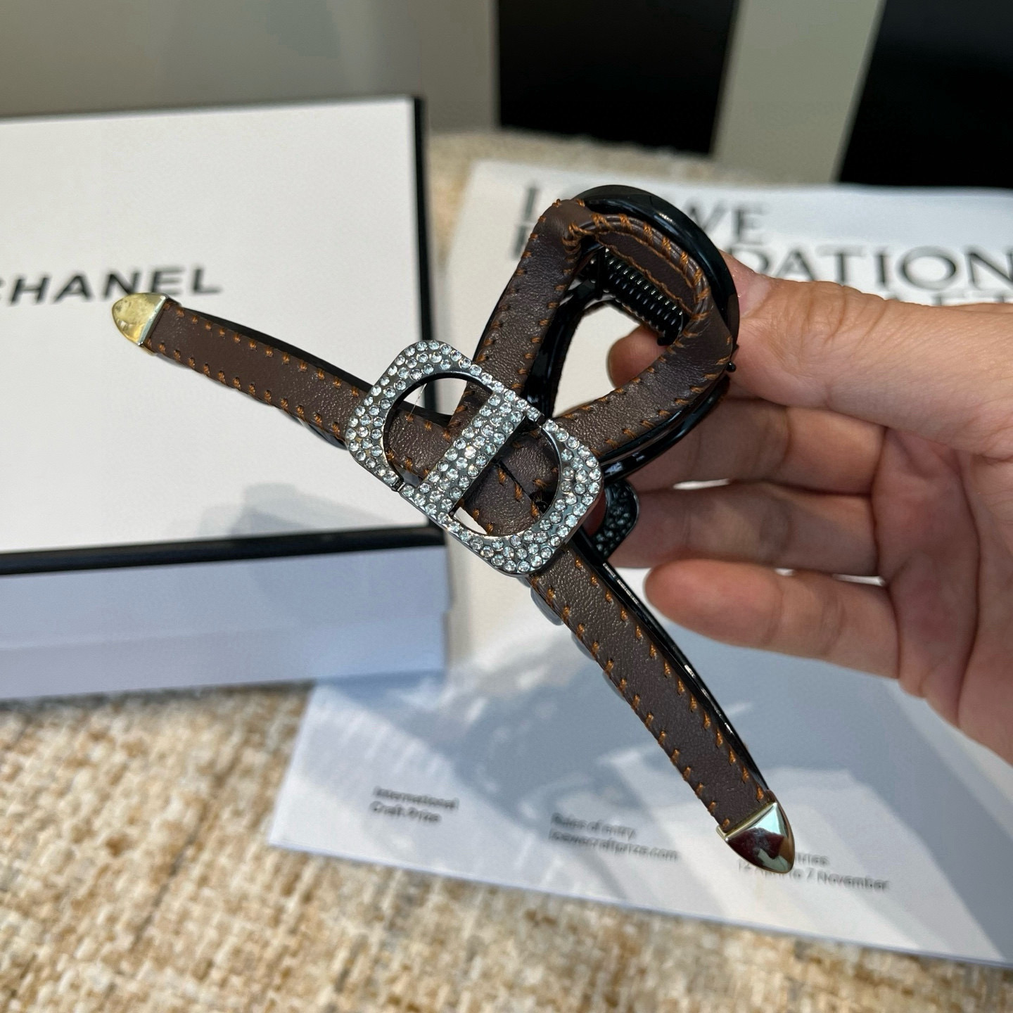 🎁配包装盒Dior（迪奥）新款CD字母抓夹，简单实用 时尚潮流．非常好看！小仙女必备…