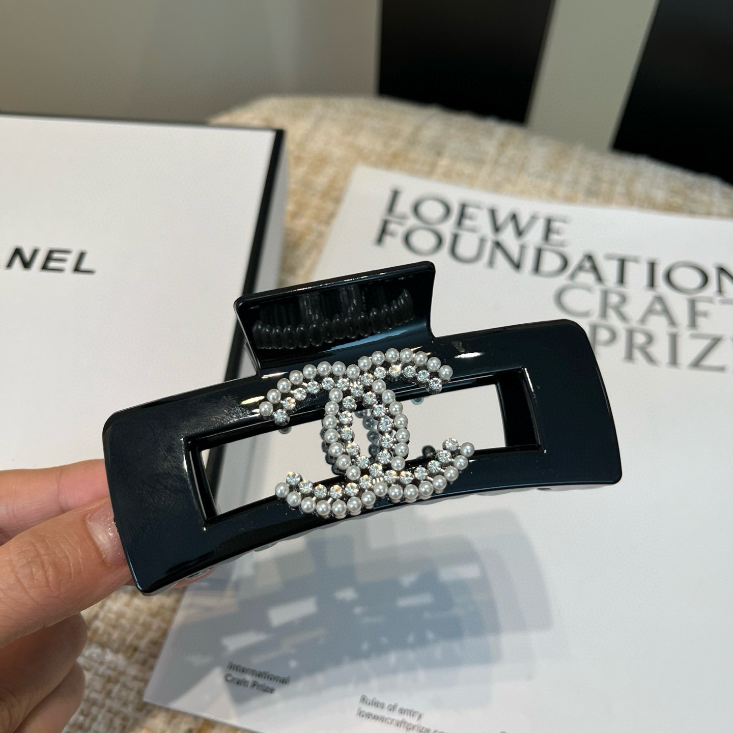 🎁配包装盒Chanel (香奈儿)最新款小香爆款抓夹，超级好看！名媛范儿十足，小仙女必备…