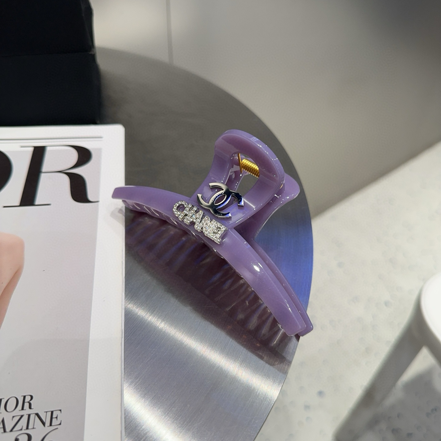 🎁配包装盒Chanel (香奈儿)最新款小香抓夹．超级好看！名媛范儿十足，小仙女必备…