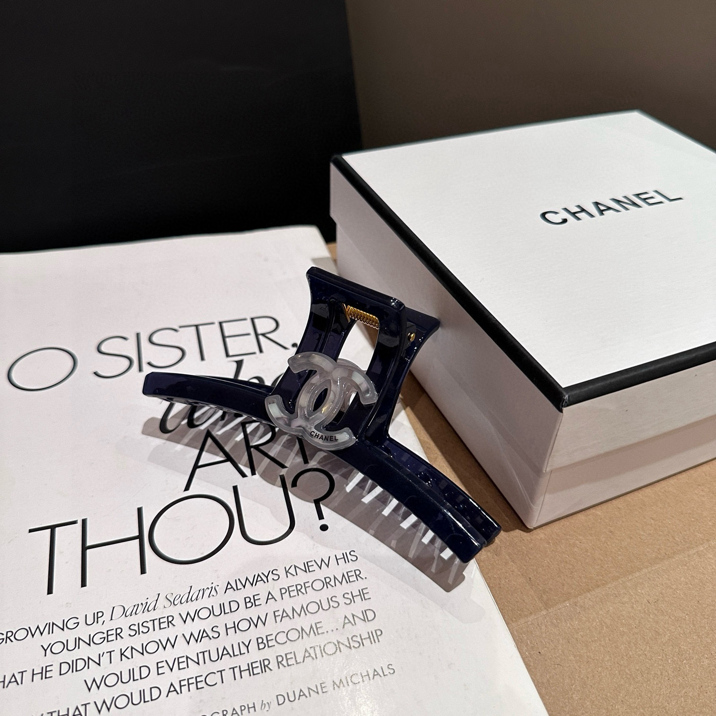 🎁配包装盒Chanel (香奈儿)最新款小香抓夹，超级好看！名媛范儿十足，小仙女必备…