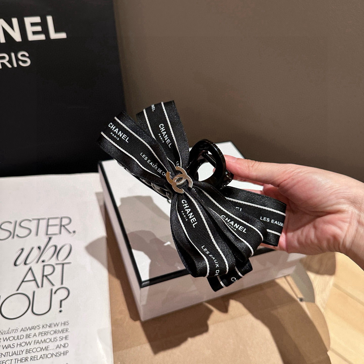 🎁配包装盒Chanel (香奈儿)最新款小香抓夹．超级好看！名媛范儿十足，小仙女必备…