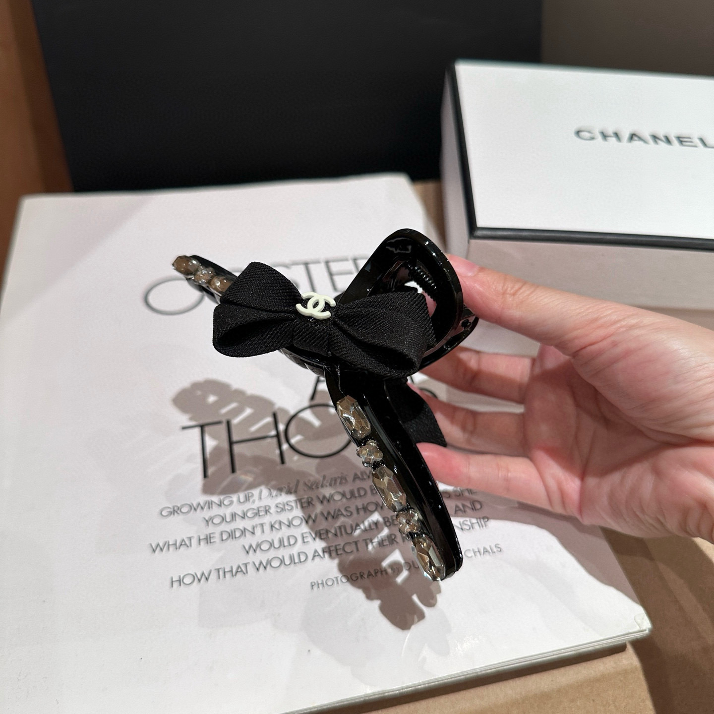 🎁配包装盒Chanel (香奈儿)最新款小香抓夹．超级好看！名媛范儿十足，小仙女必备…