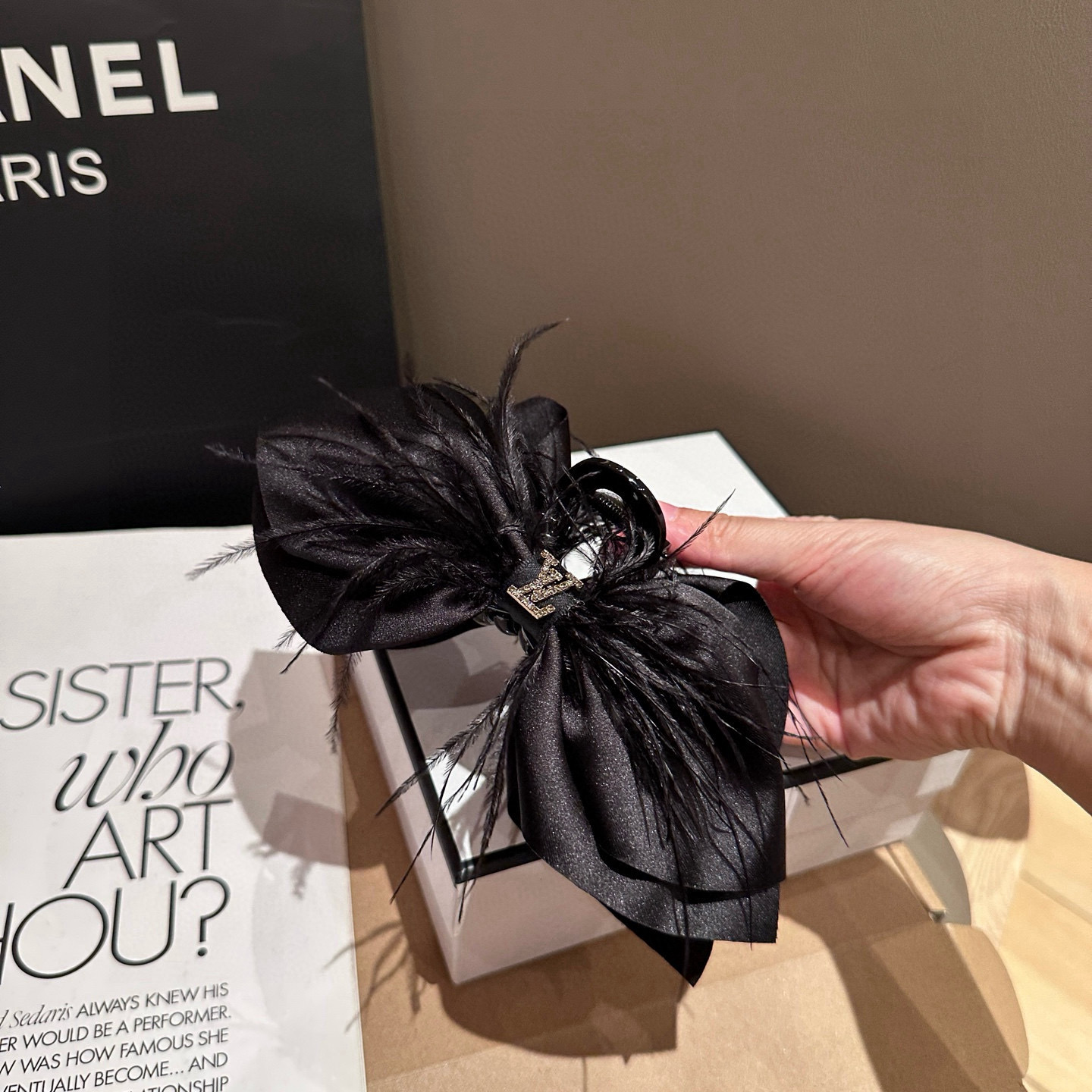 🎁配包装盒Louis Vuitton (路易威登)驴家新品抓夹，经典LV标志，简单大气，特别吸睛！超火爆