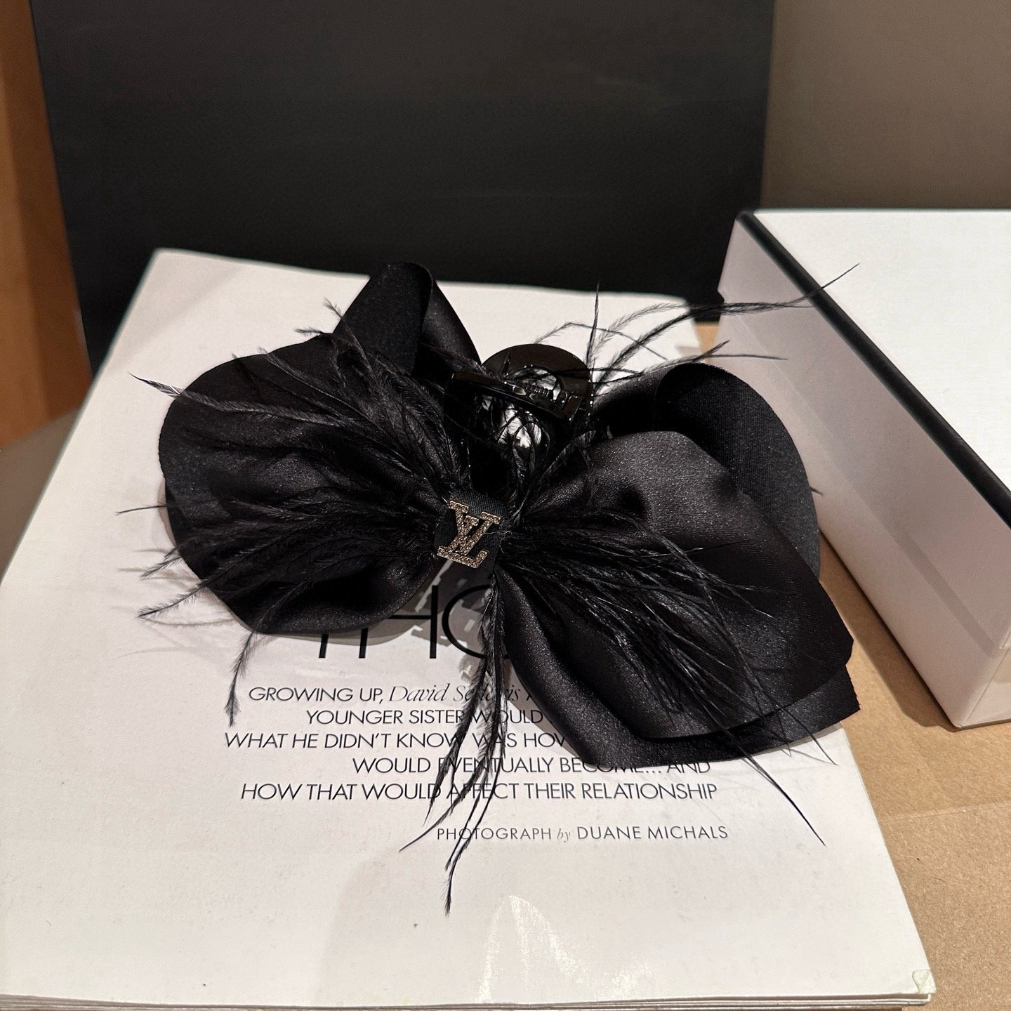 🎁配包装盒Louis Vuitton (路易威登)驴家新品抓夹，经典LV标志，简单大气，特别吸睛！超火爆