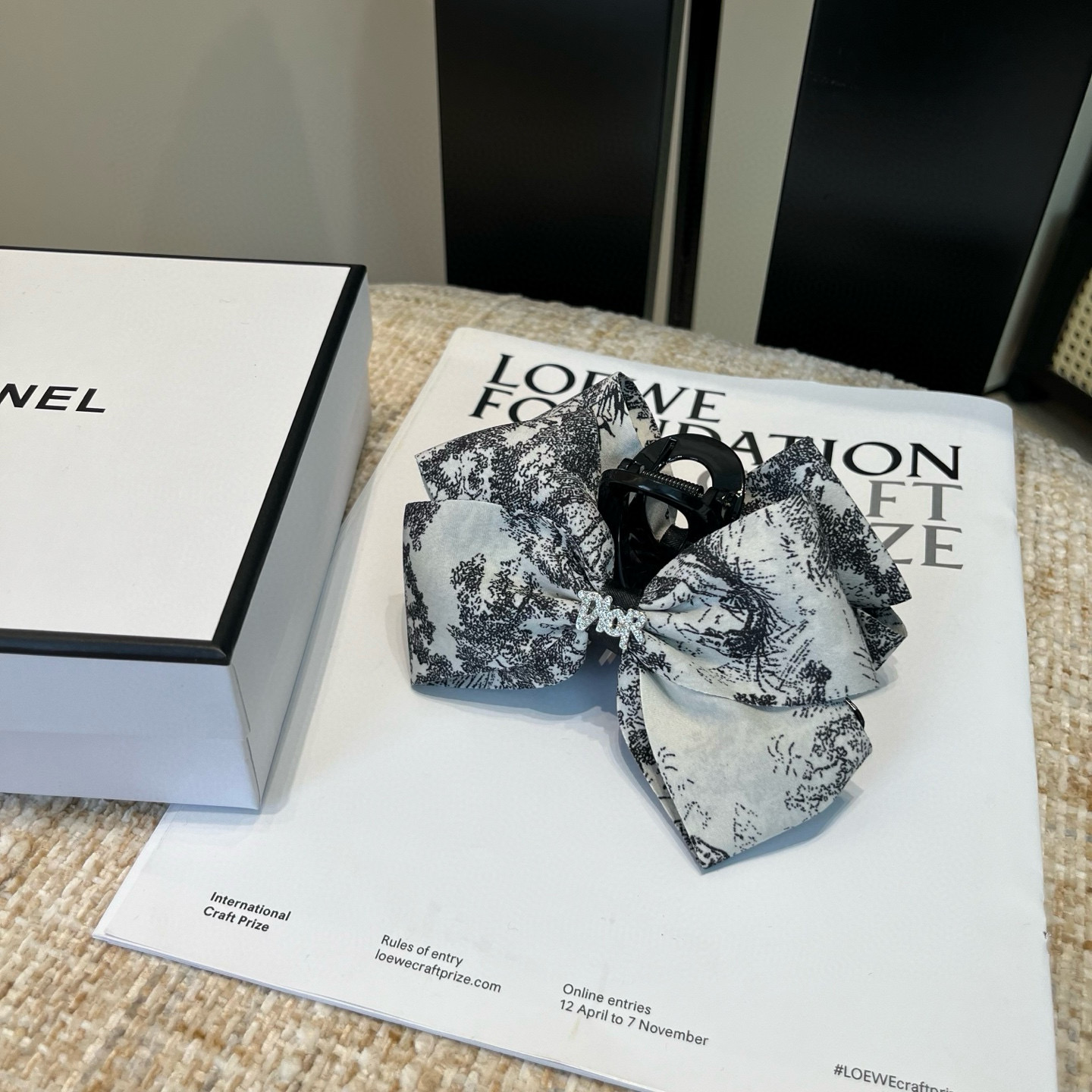 🎁配包装盒Dior（迪奥）新款CD字母抓夹，简单实用 时尚潮流．非常好看！小仙女必备…