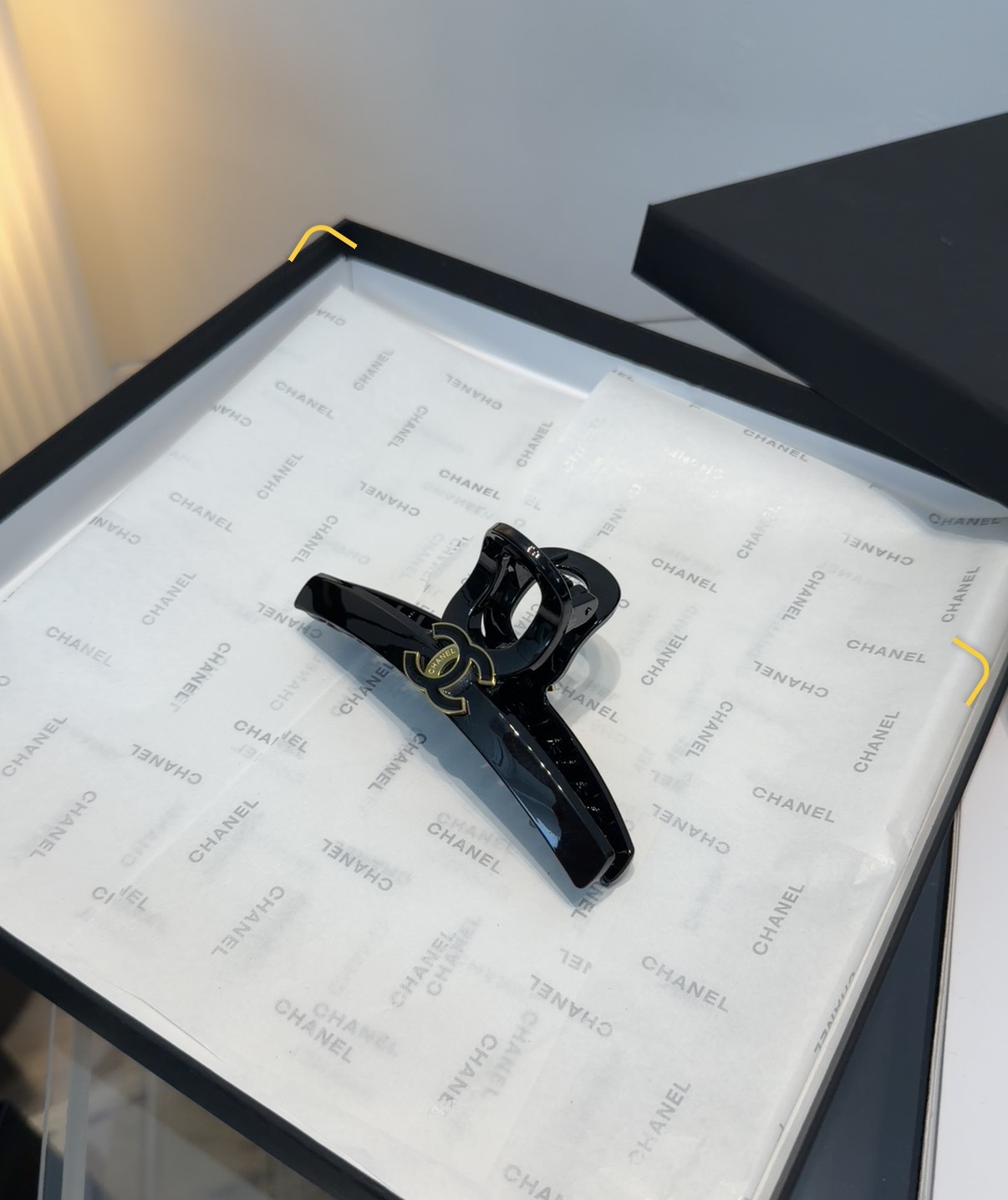 🎁配包装盒Chanel (香奈儿)最新款小香爆款抓夹，超级好看！名媛范儿十足，小仙女必备…