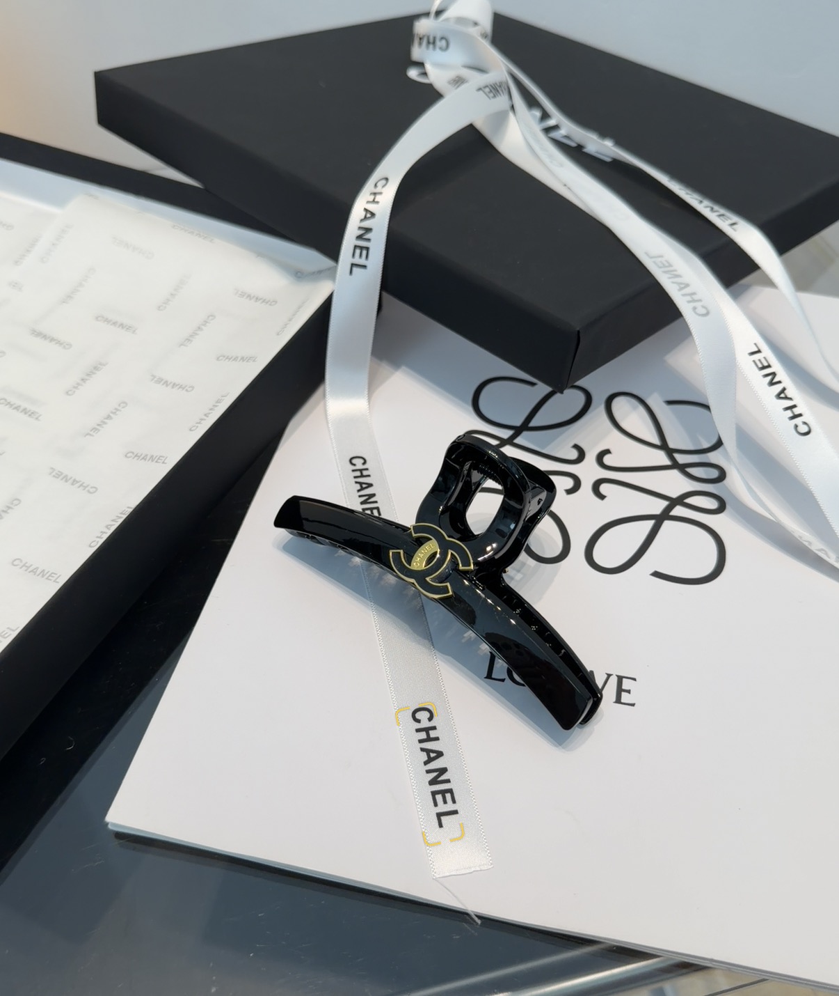 🎁配包装盒Chanel (香奈儿)最新款小香爆款抓夹，超级好看！名媛范儿十足，小仙女必备…