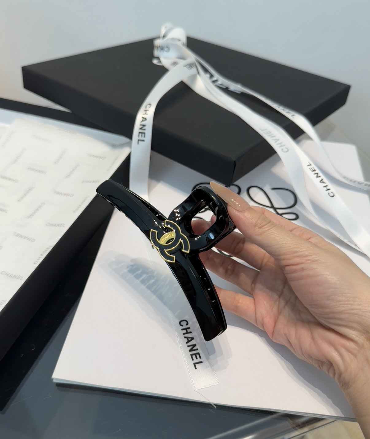 🎁配包装盒Chanel (香奈儿)最新款小香爆款抓夹，超级好看！名媛范儿十足，小仙女必备…