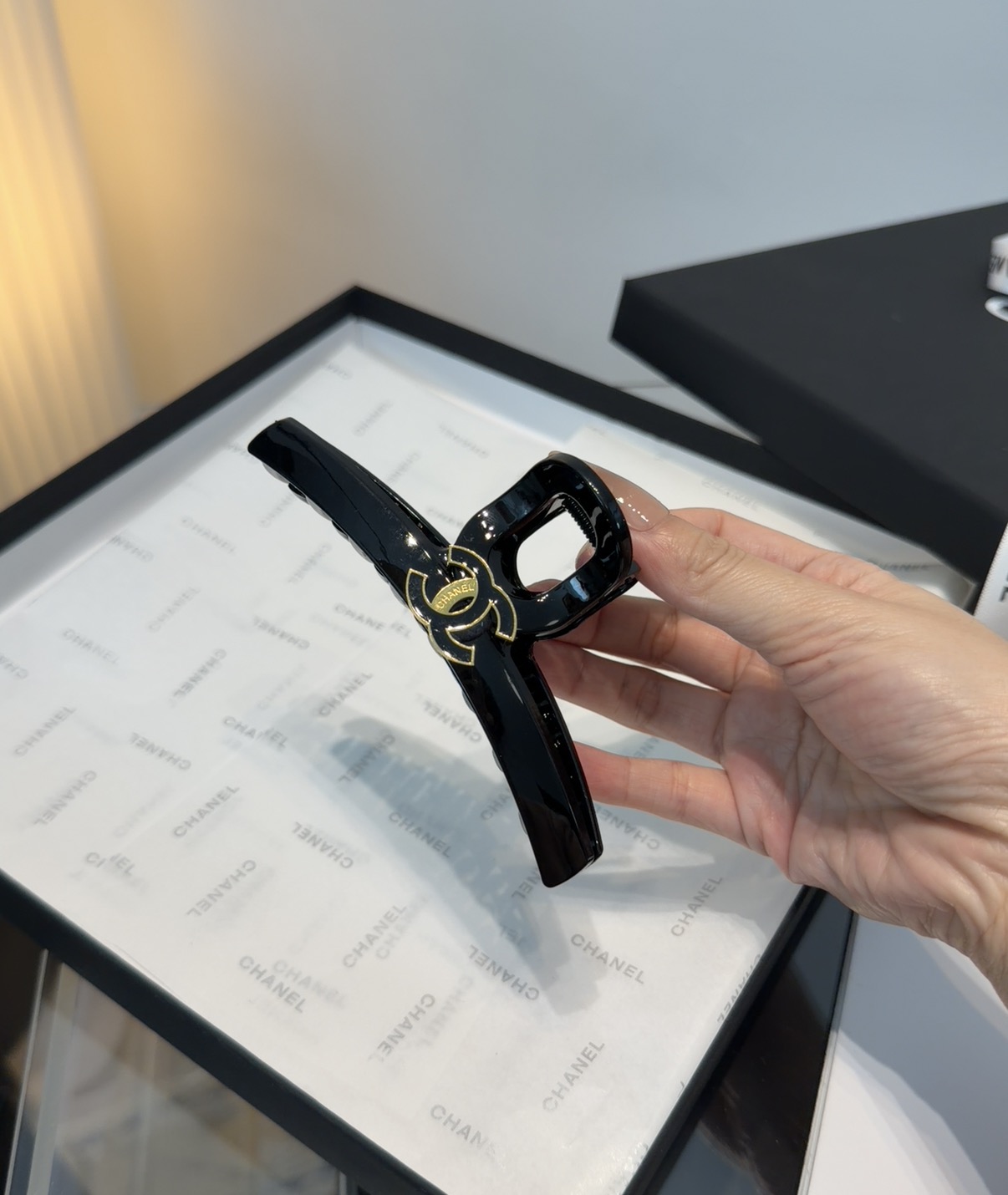 🎁配包装盒Chanel (香奈儿)最新款小香爆款抓夹，超级好看！名媛范儿十足，小仙女必备…