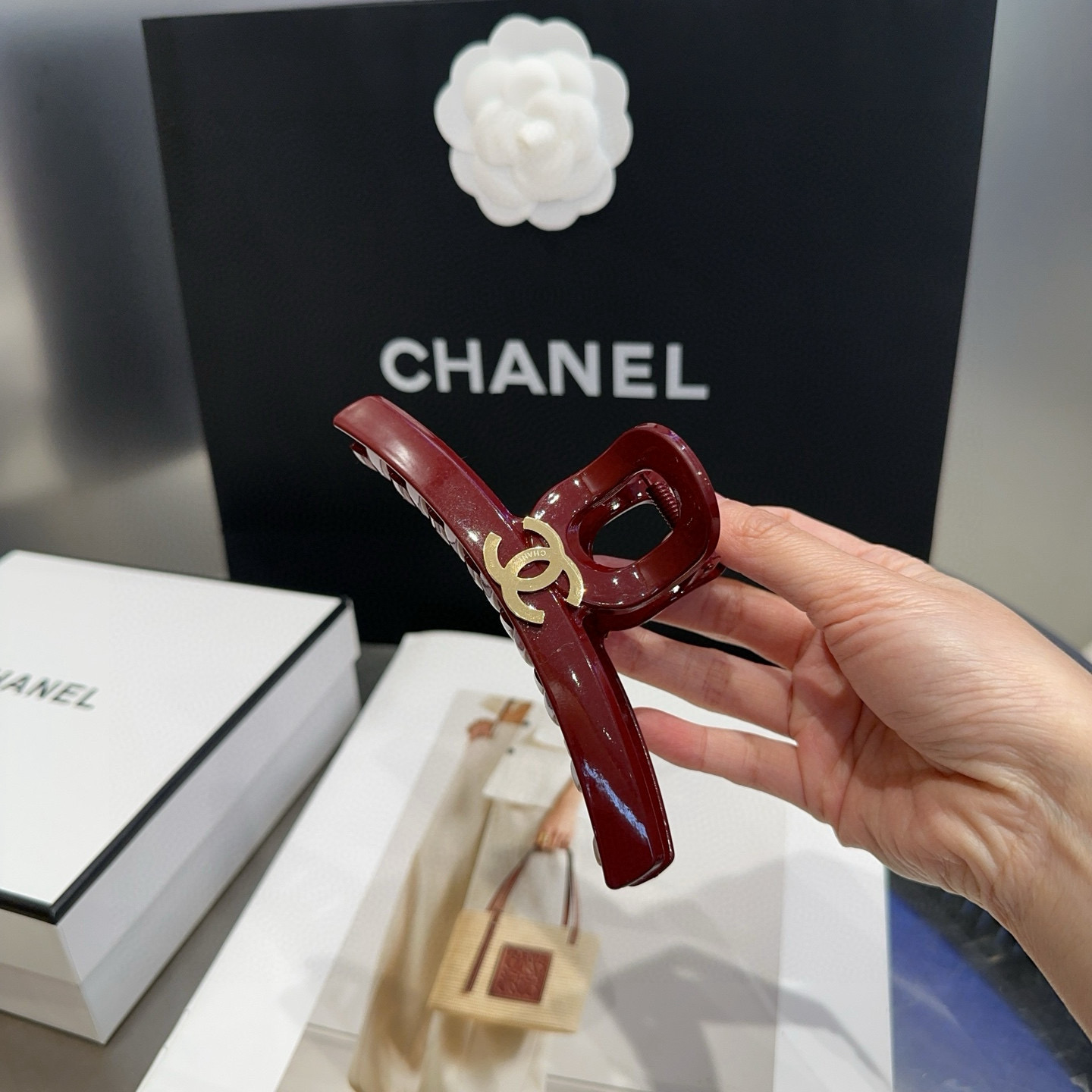 🎁配包装盒Chanel (香奈儿)最新款小香抓夹．超级好看！名媛范儿十足，小仙女必备…