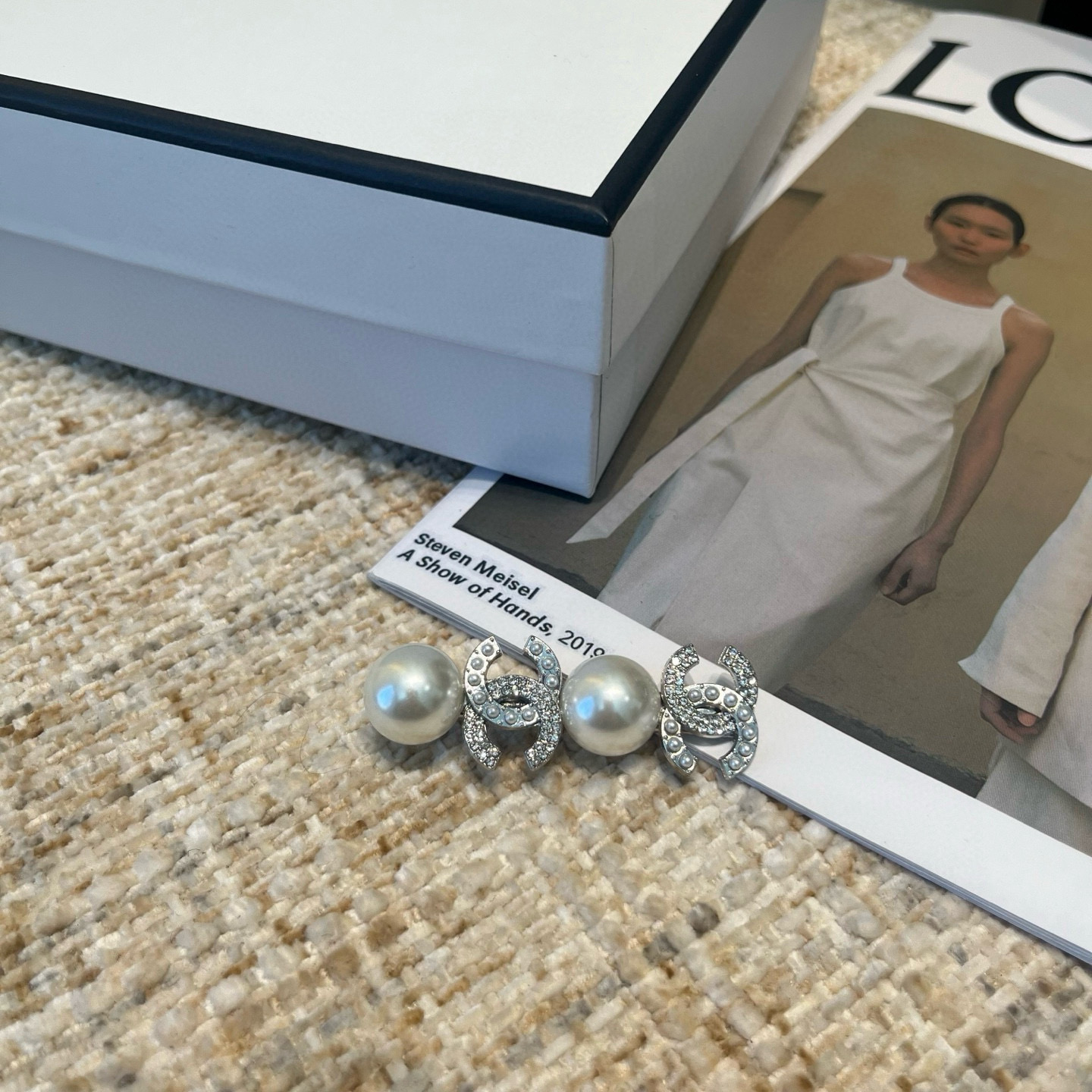 🎁配包装盒（单个）Chanel (香奈儿)最新款小香刘海夹，超级好看！名媛范儿十足，小仙女必备…