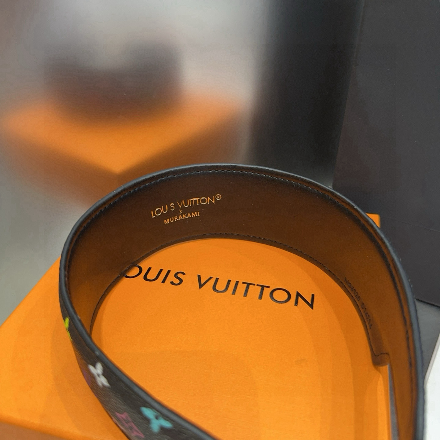 🎁配包装盒Louis Vuitton (路易威登)最新款LV七彩发箍，烫金Logo! 官方款