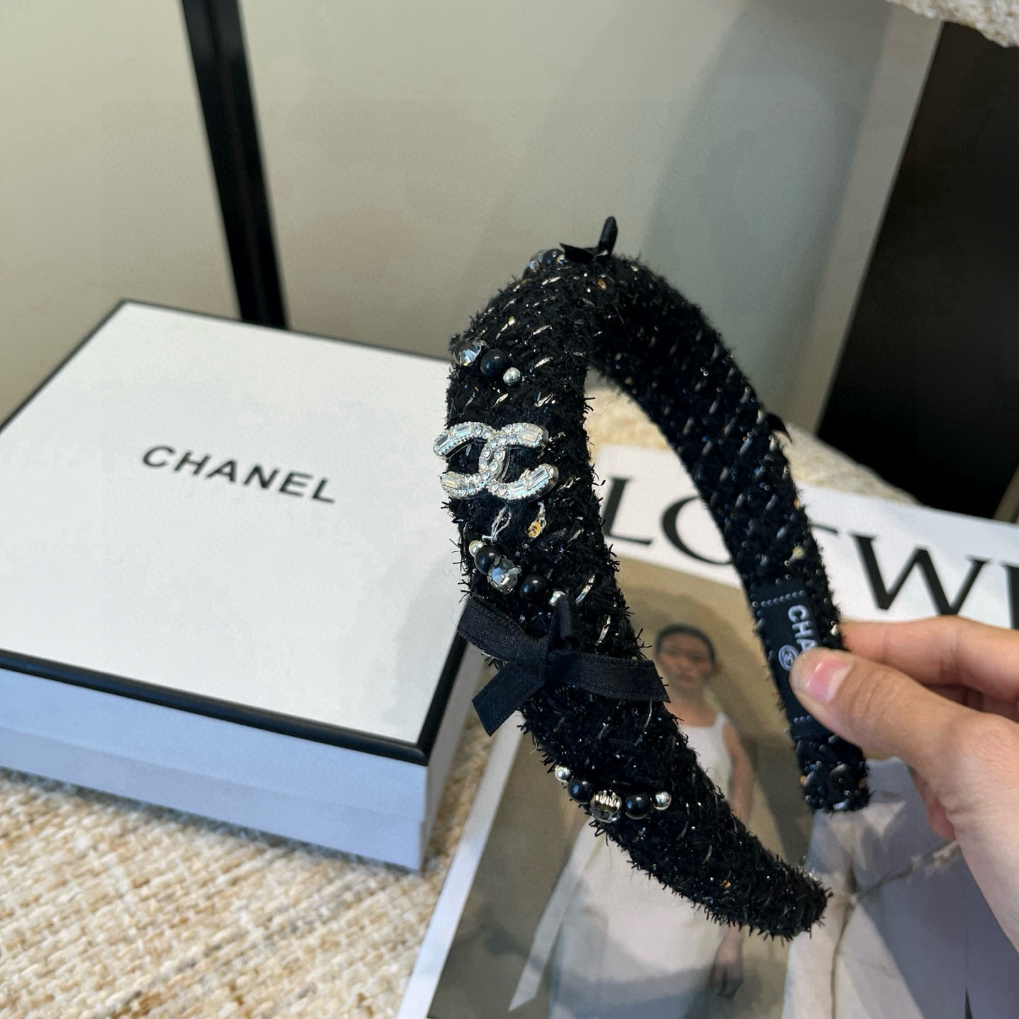 🎁配包装盒Chanel (香奈儿)最新款小香爆款发箍，超级好看！名媛范儿十足，小仙女必备…