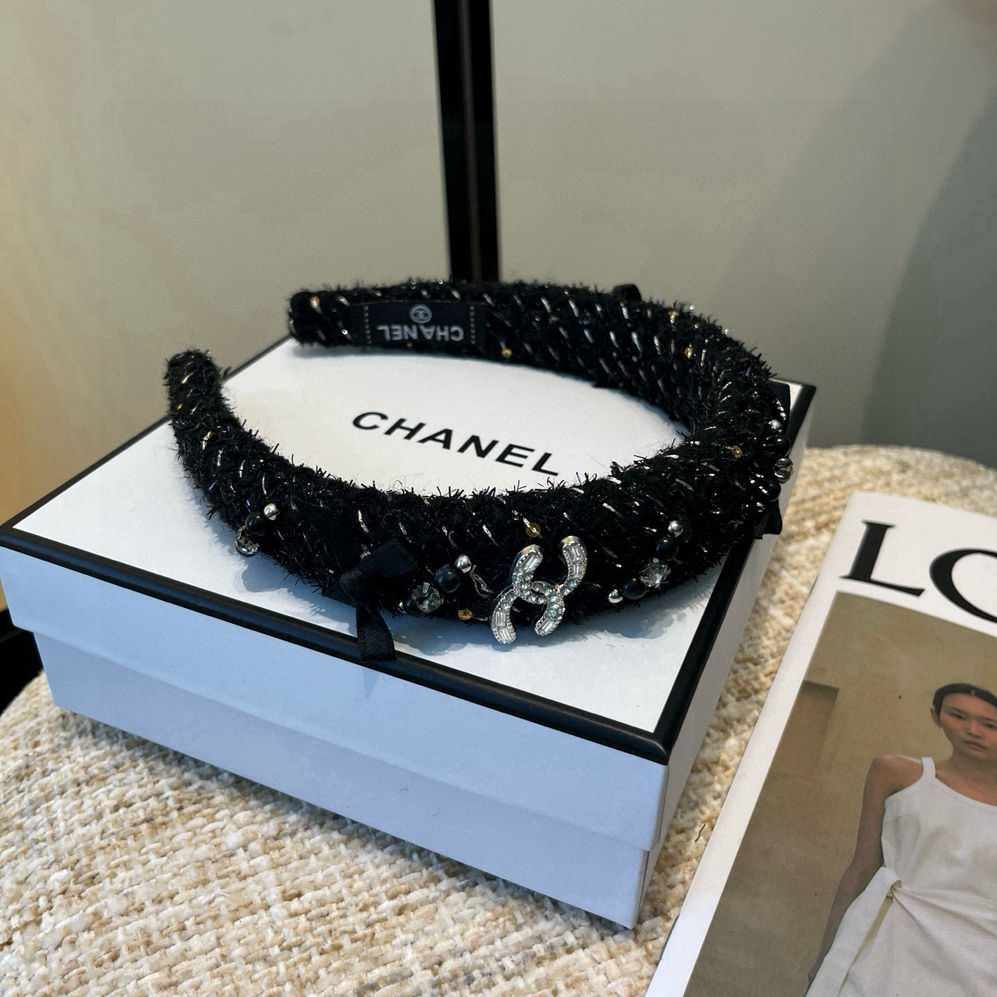 🎁配包装盒Chanel (香奈儿)最新款小香爆款发箍，超级好看！名媛范儿十足，小仙女必备…