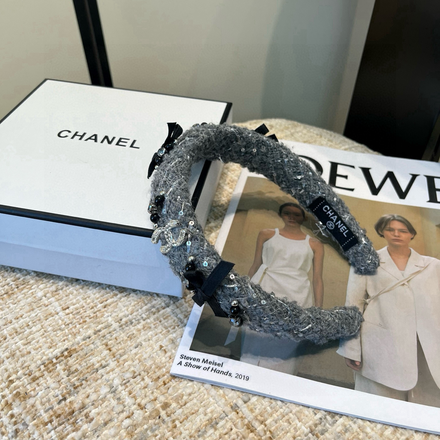 🎁配包装盒Chanel (香奈儿)最新款小香爆款发箍，超级好看！名媛范儿十足，小仙女必备…