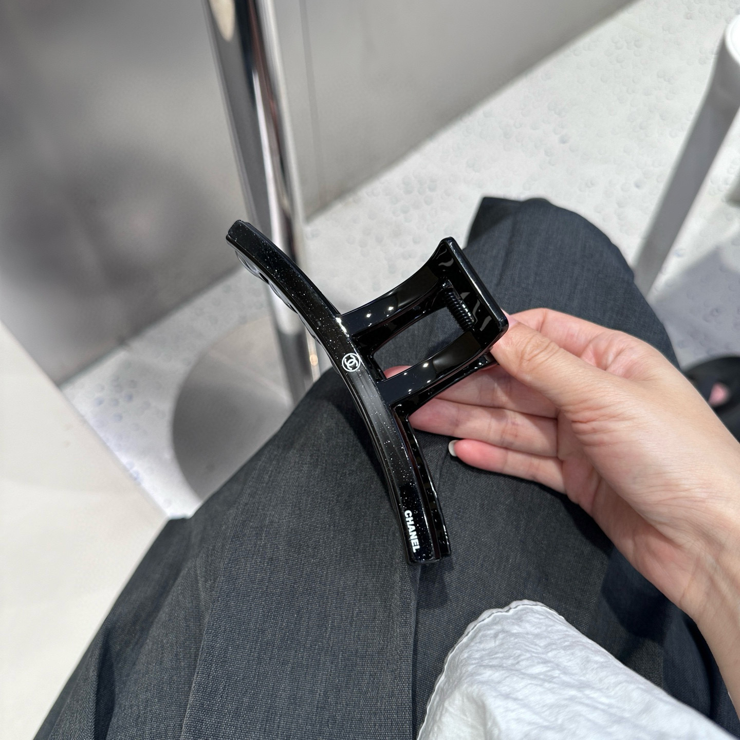 🎁配包装盒Chanel (香奈儿)最新款小香抓夹．超级好看！名媛范儿十足，小仙女必备…