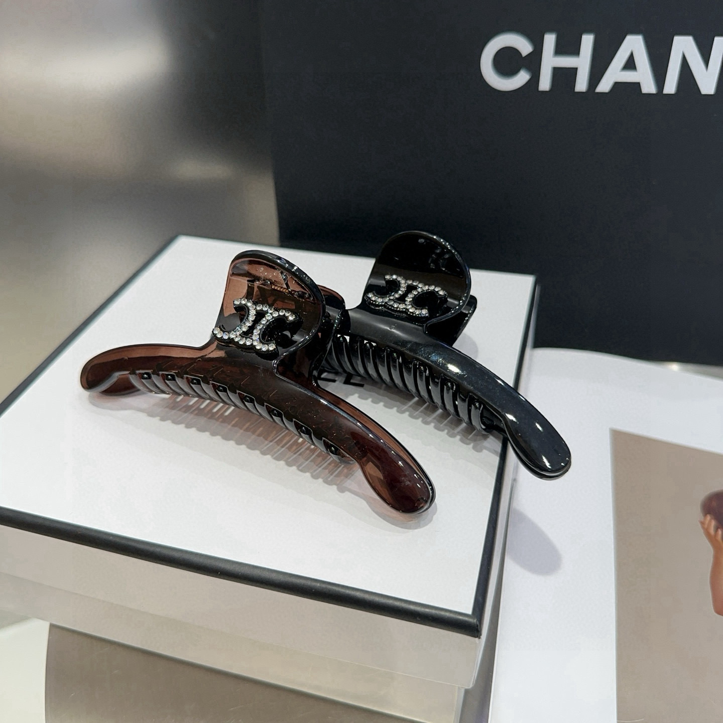 🎁配包装盒CELINE（赛琳）凯旋门新款抓夹，简单大气，时尚百搭！女神必备单品