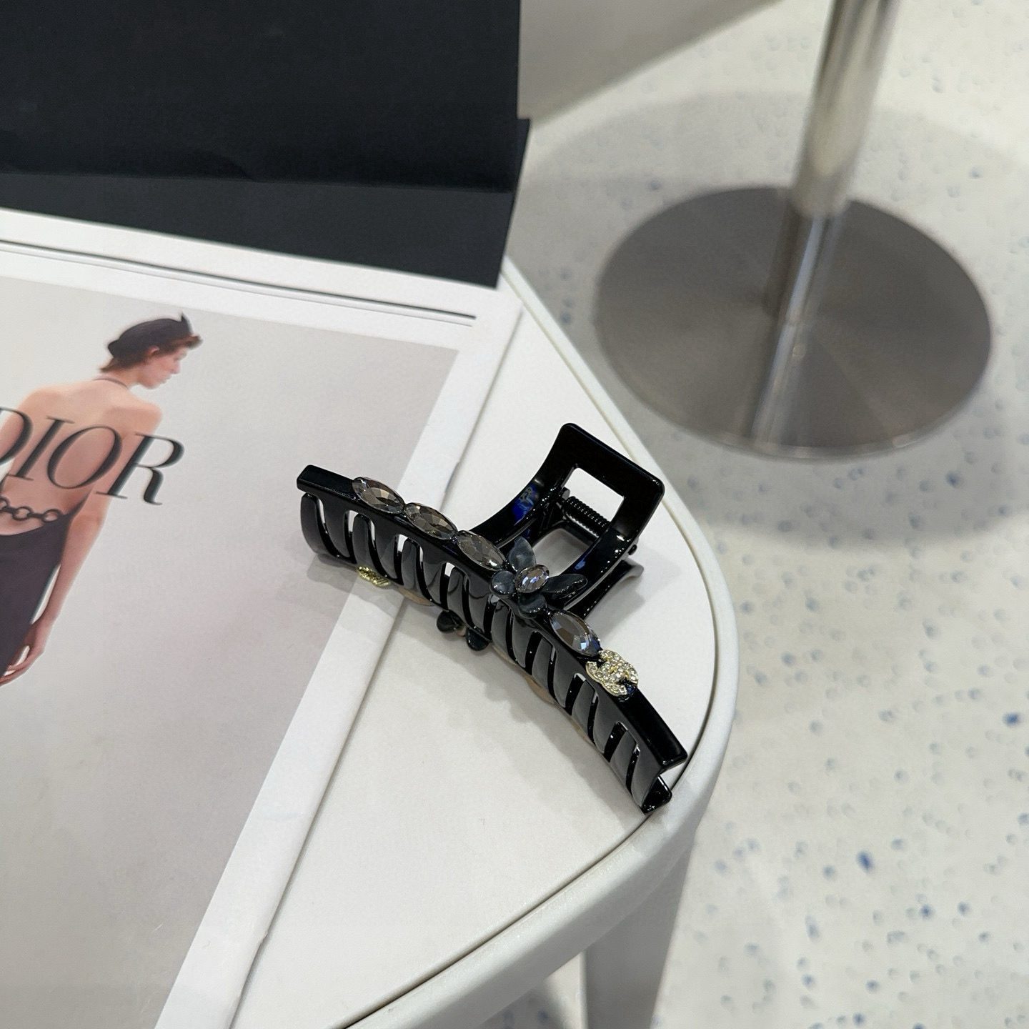 🎁配包装盒Chanel (香奈儿)最新款小香爆款抓夹，超级好看！名媛范儿十足，小仙女必备…