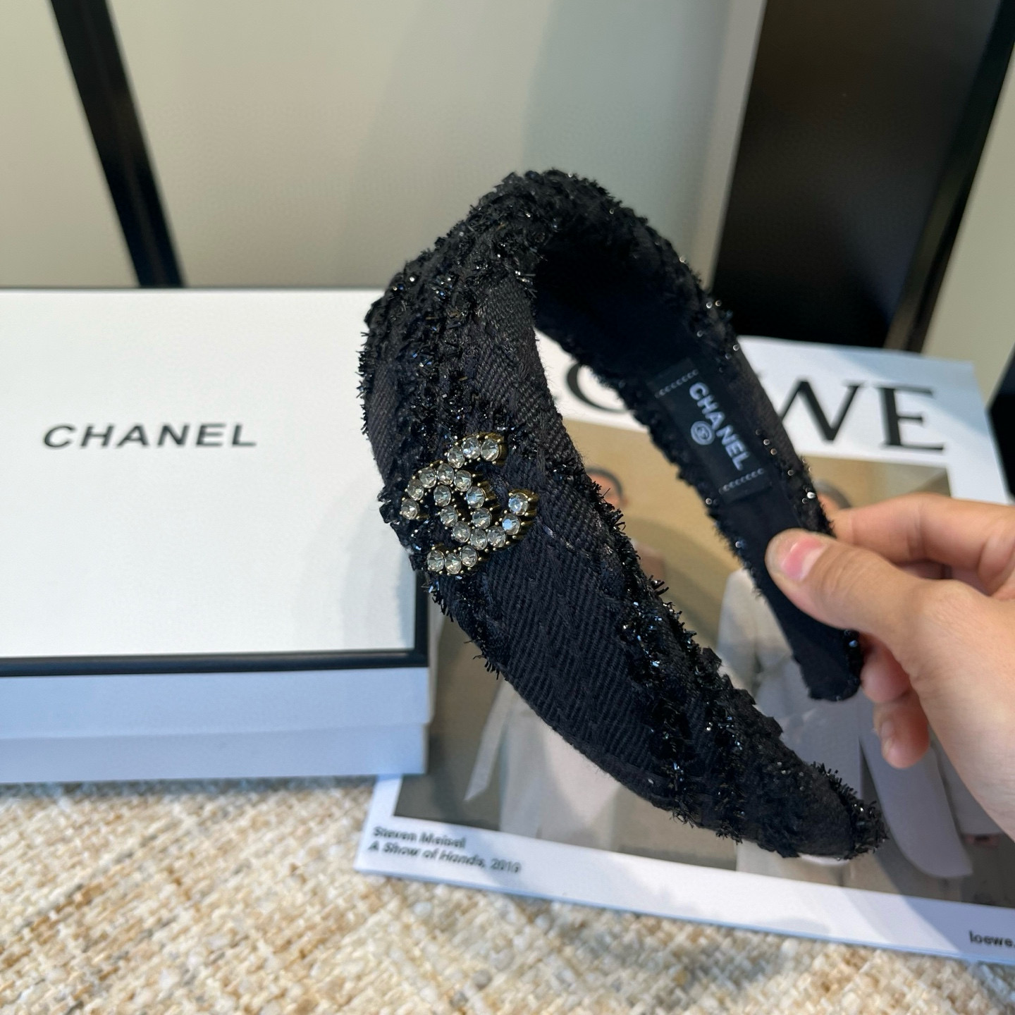 🎁配包装盒Chanel (香奈儿)最新小香发箍，简单实用，时尚潮流！小仙女必备…