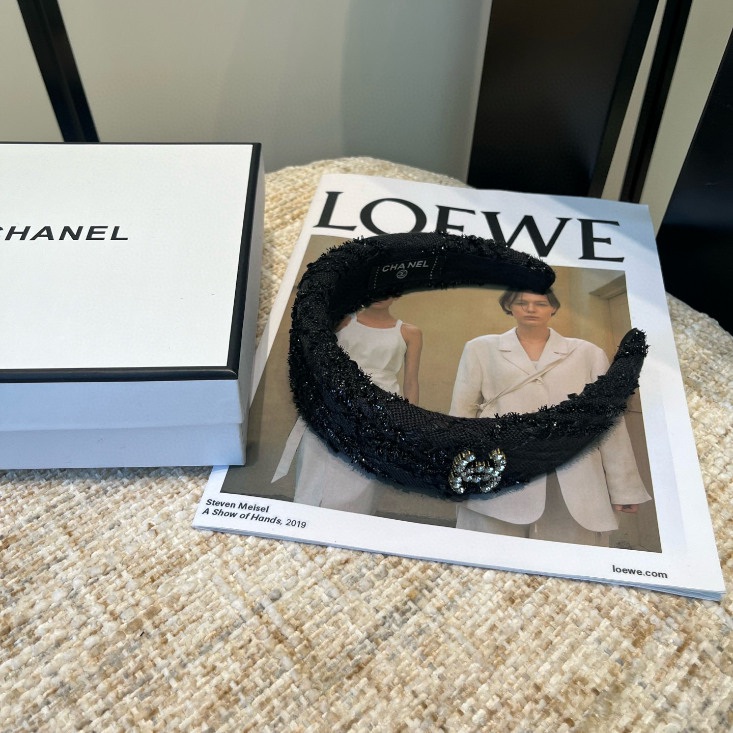 🎁配包装盒Chanel (香奈儿)最新小香发箍，简单实用，时尚潮流！小仙女必备…