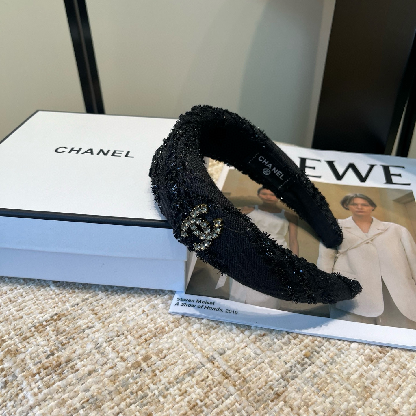 🎁配包装盒Chanel (香奈儿)最新小香发箍，简单实用，时尚潮流！小仙女必备…