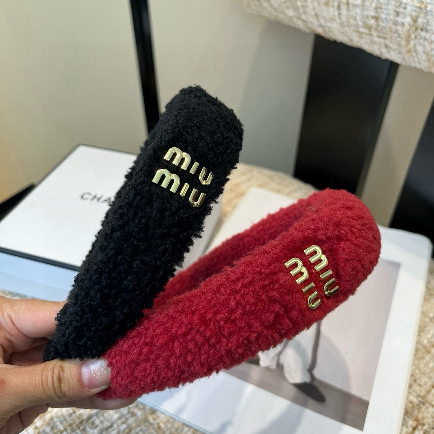 🎁配包装盒miumiu新款发箍，简单优雅，实用百搭，值得入手！