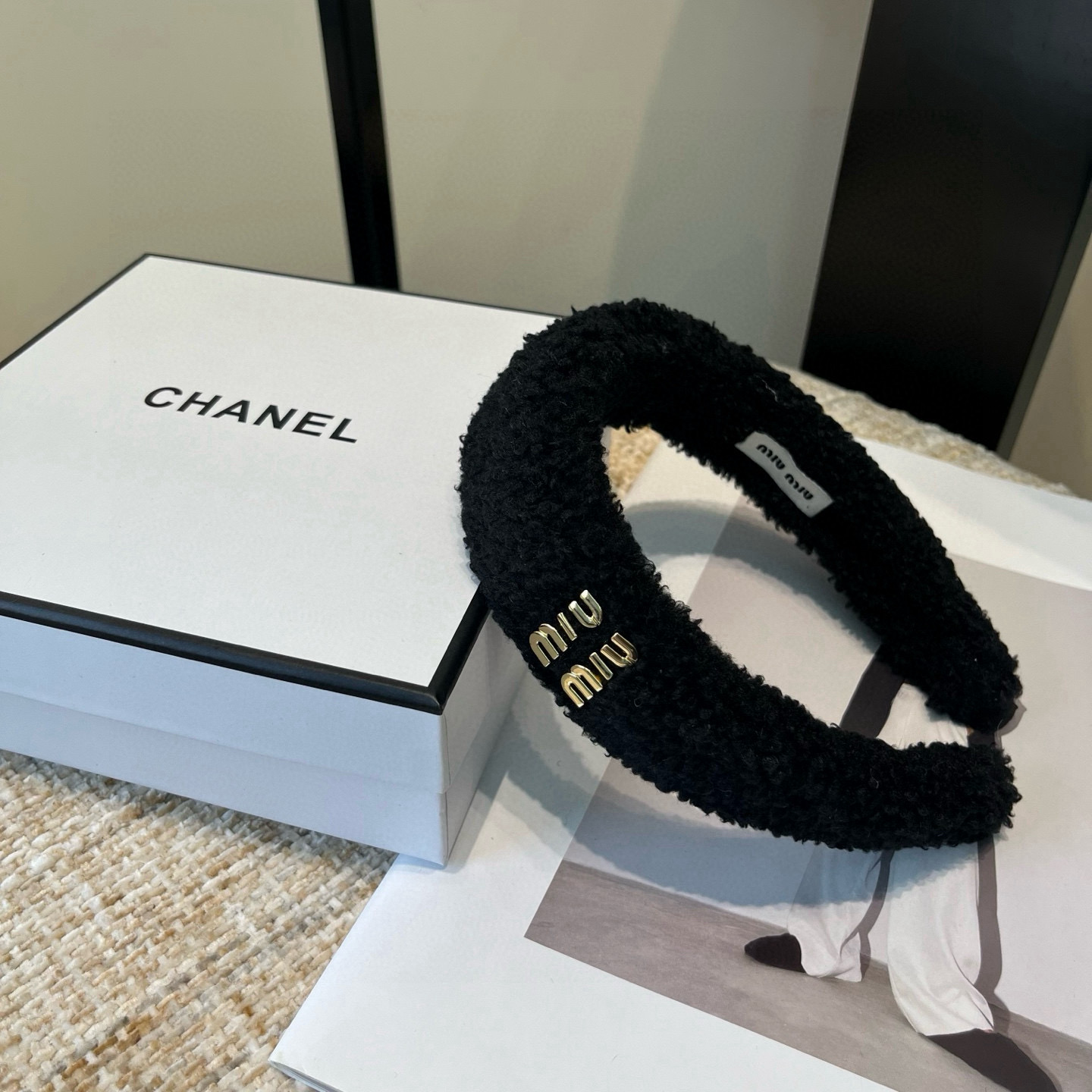 🎁配包装盒miumiu新款发箍，简单优雅，实用百搭，值得入手！