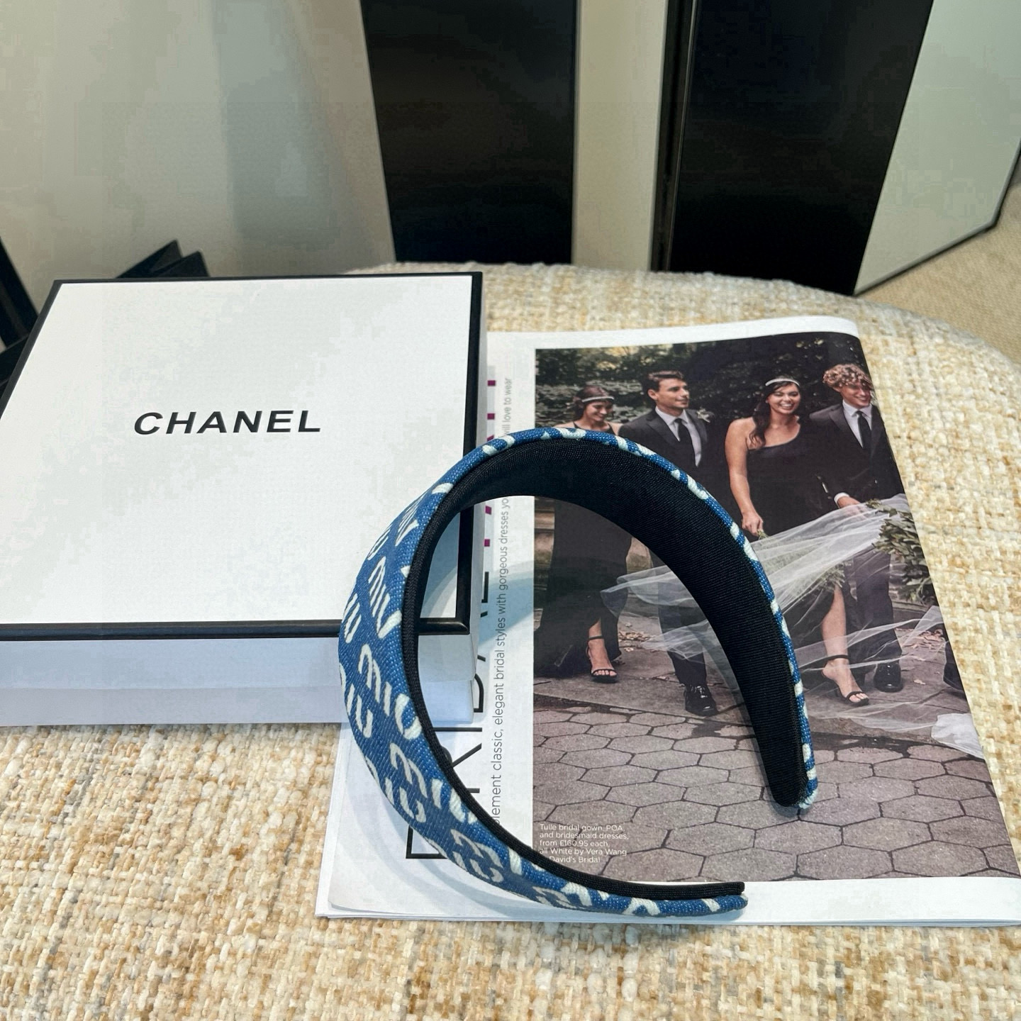 🎁配包装盒miumiu新款字母发箍，简单优雅，实用百搭，名媛范儿十足！小仙女必备