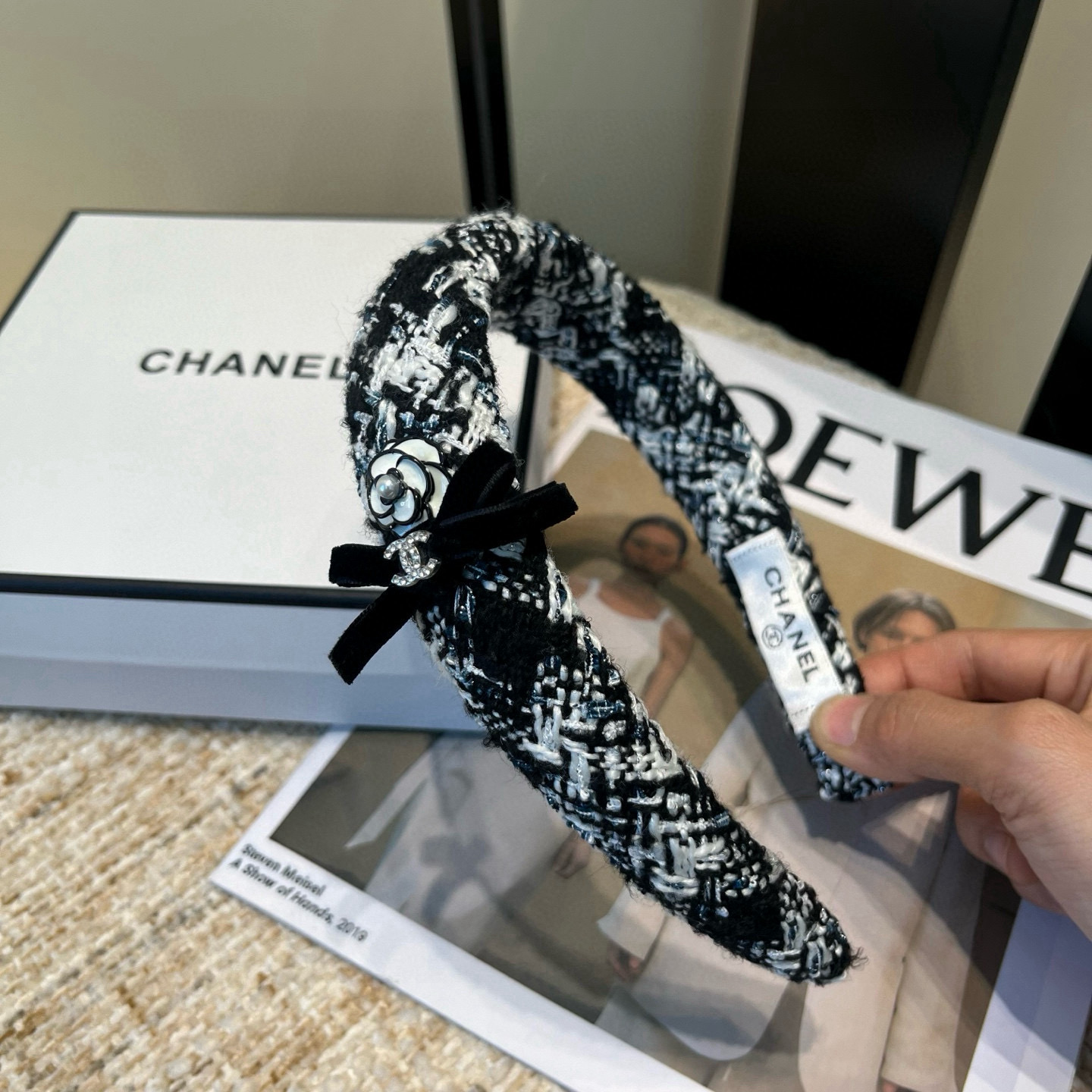 🎁配包装盒Chanel (香奈儿)最新款小香爆款发箍，超级好看！名媛范儿十足，小仙女必备…