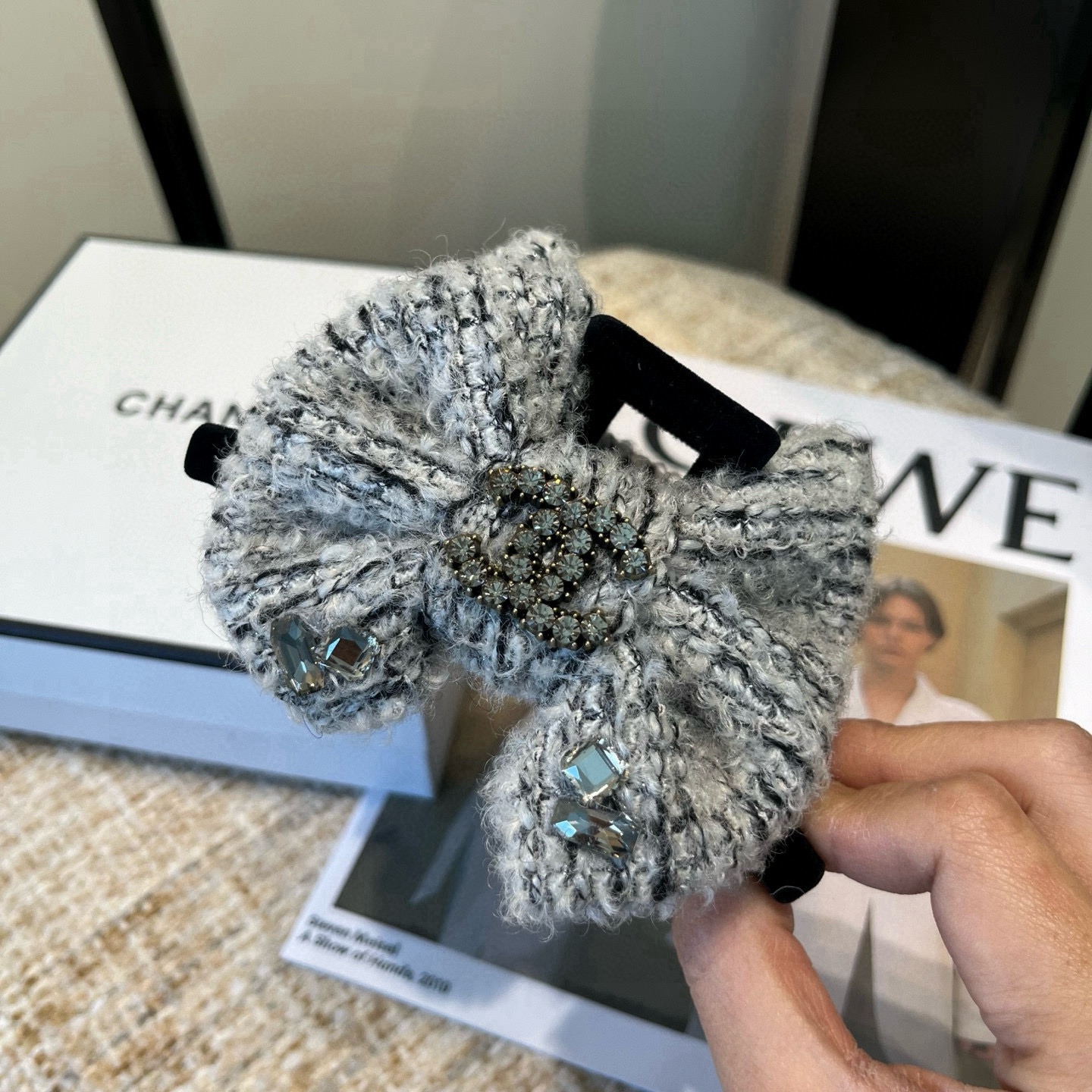 🎁配包装盒Chanel (香奈儿)最新款小香爆款抓夹，超级好看！名媛范儿十足，小仙女必备…