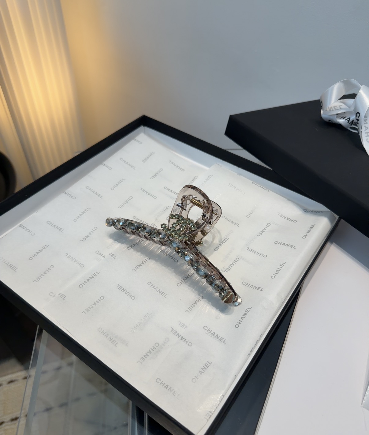 🎁配包装盒Chanel (香奈儿)最新款小香爆款抓夹，超级好看！名媛范儿十足，小仙女必备…