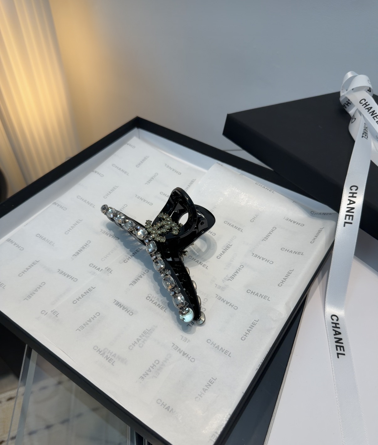 🎁配包装盒Chanel (香奈儿)最新款小香爆款抓夹，超级好看！名媛范儿十足，小仙女必备…