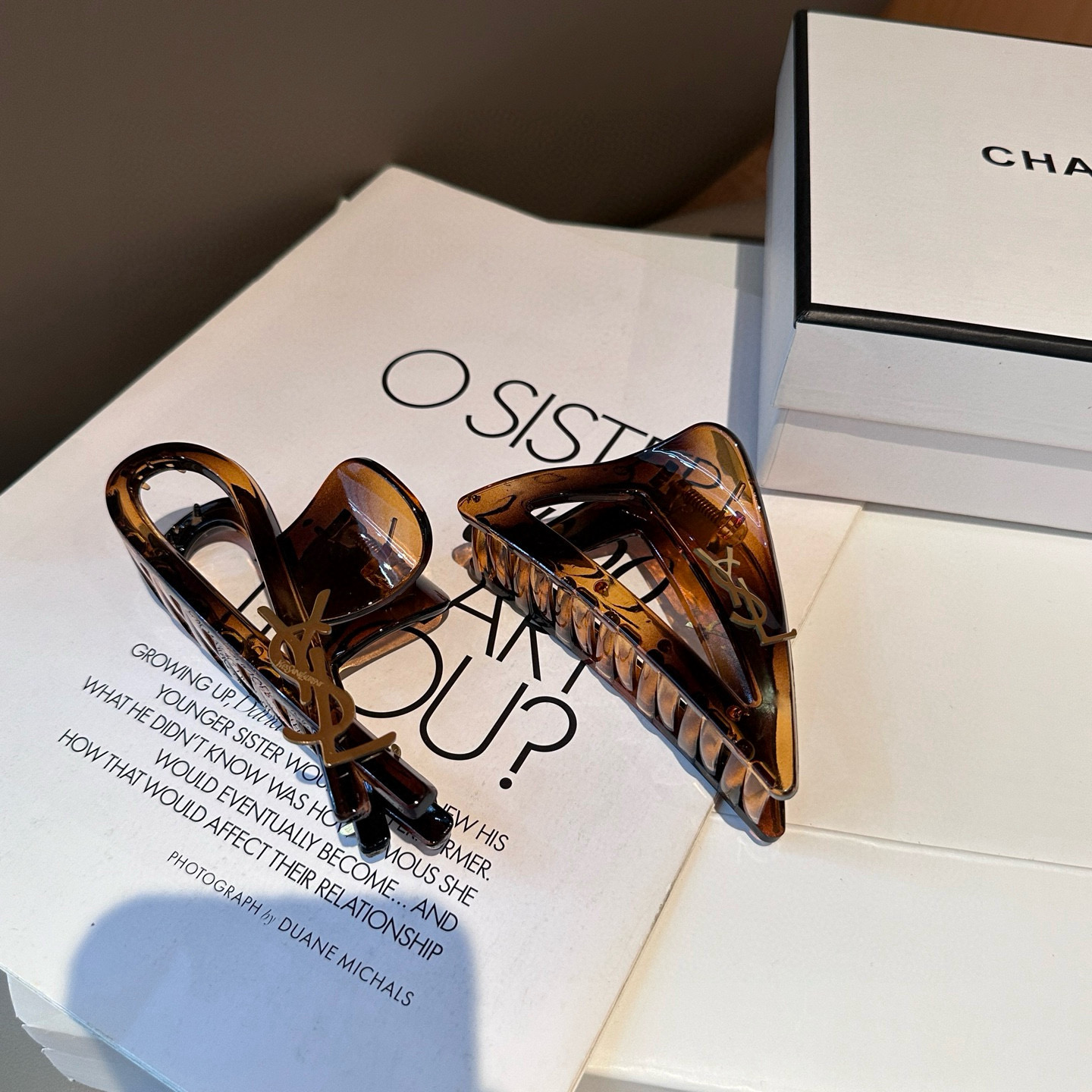 🎁配包装盒 YSL（圣罗兰）新款抓夹，名媛风气质美，时尚百搭，甜酷小姐姐必备…