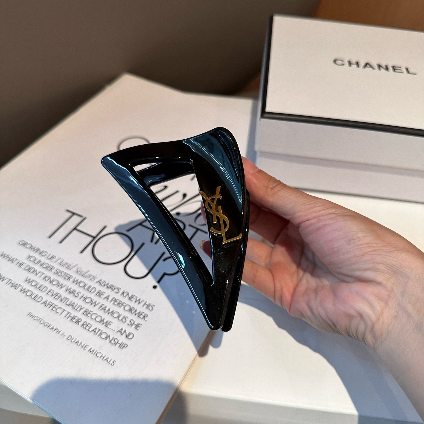 🎁配包装盒 YSL（圣罗兰）新款抓夹，名媛风气质美，时尚百搭，甜酷小姐姐必备…