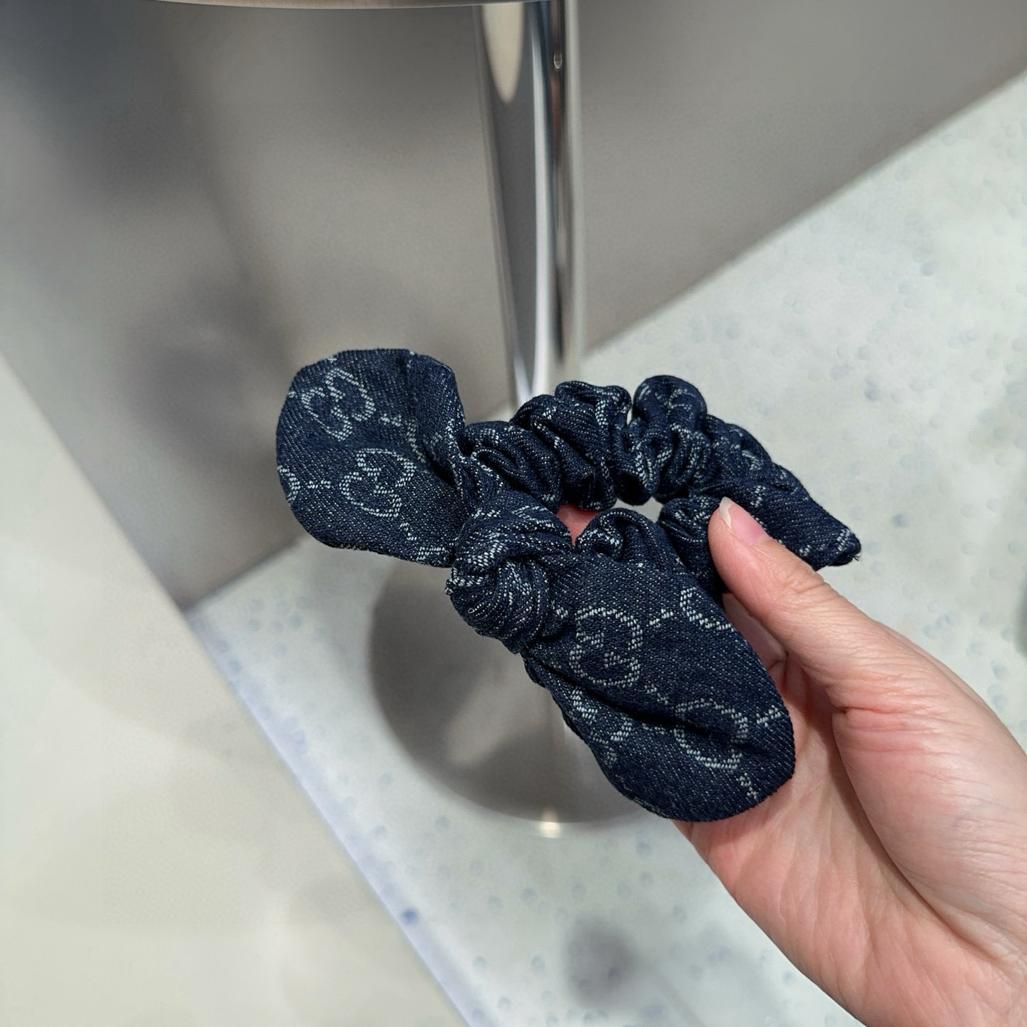 🎁配包装盒Gucci(古奇) GG发圈，经典字母搭配小蝴蝶结！特别耐看，永不过时…