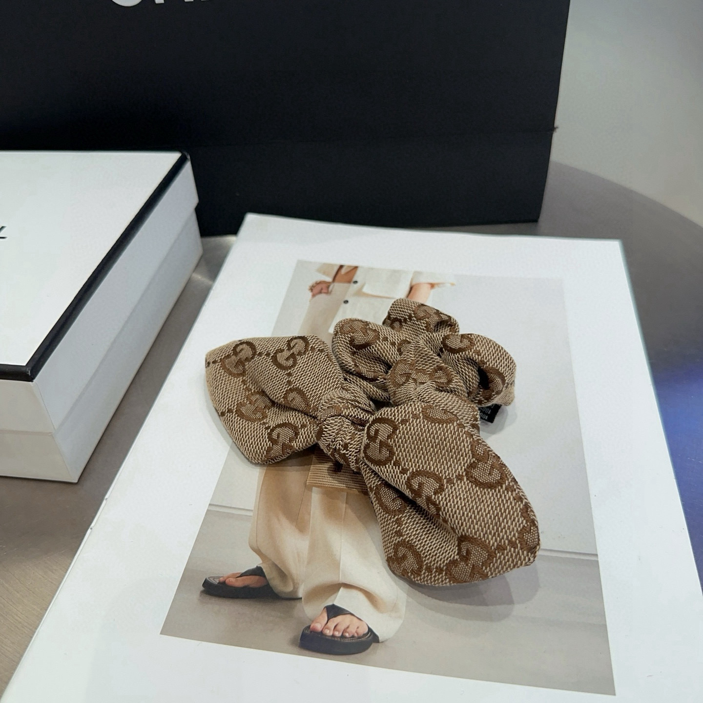 🎁配包装盒Gucci(古奇) GG发圈，经典字母搭配小蝴蝶结！特别耐看，永不过时…