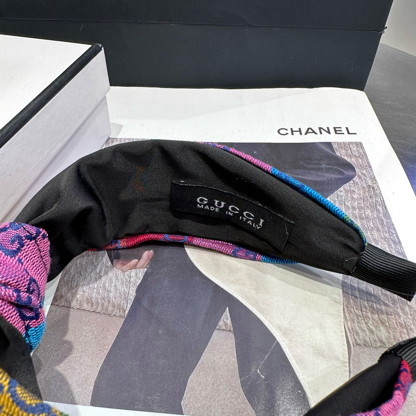 🎁配包装盒Gucci(古奇) GG字母发箍，彩虹色！时尚潮流，非常好搭配！小仙女必备