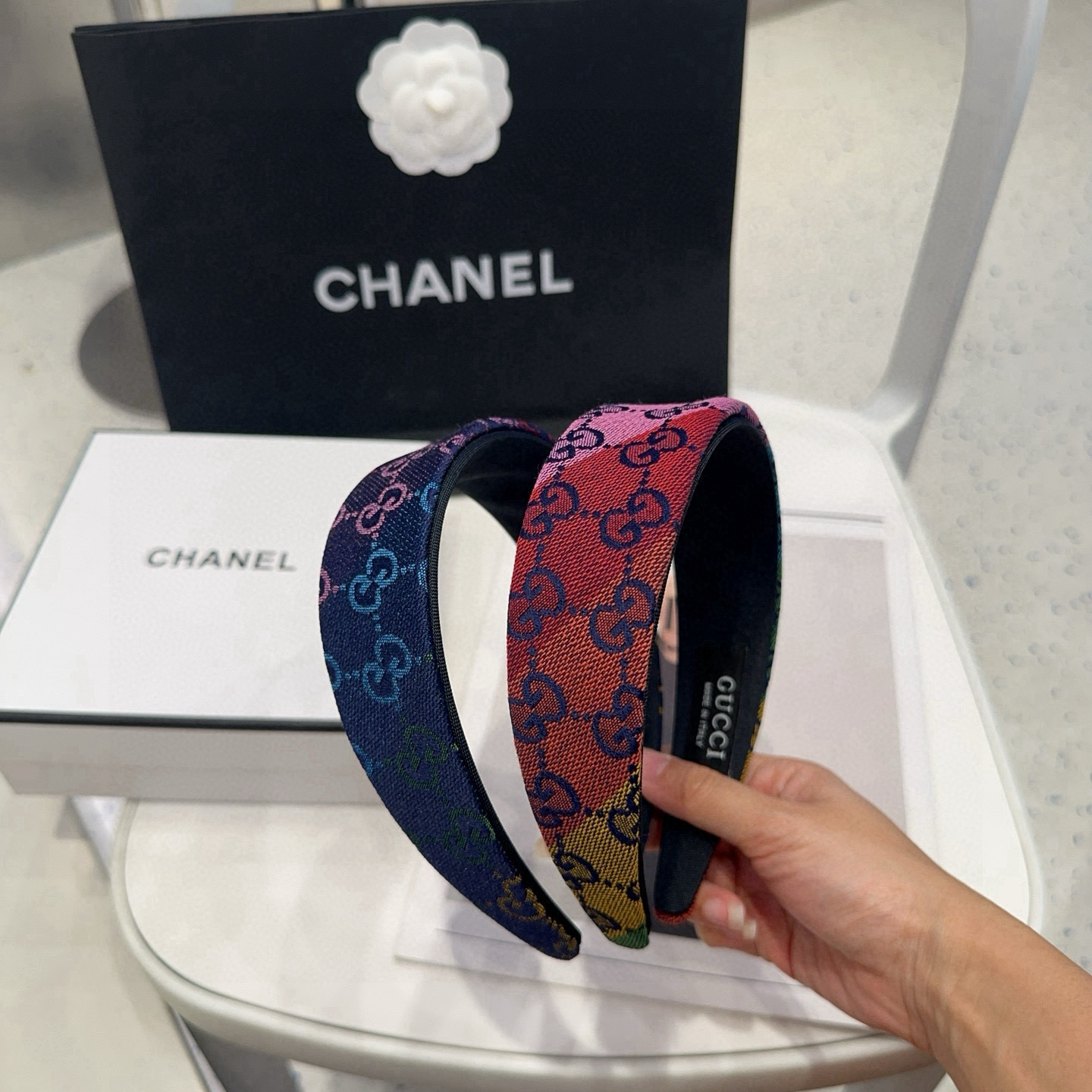 🎁配包装盒Gucci(古奇) GG字母发箍，彩虹色！时尚潮流，非常好搭配！小仙女必备