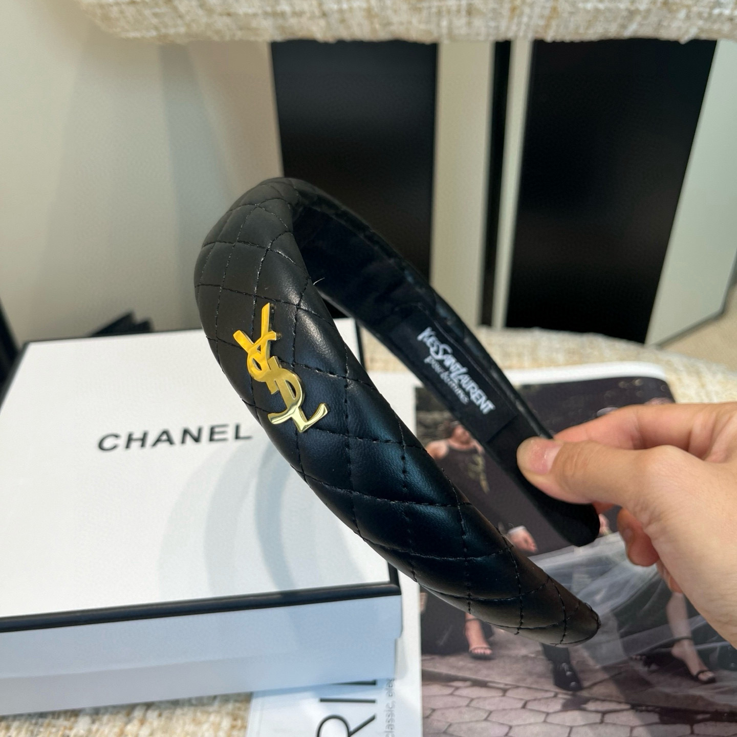 🎁配包装盒 YSL（圣罗兰）新款发箍，复古气质美，时尚百搭，甜酷小姐姐必备…