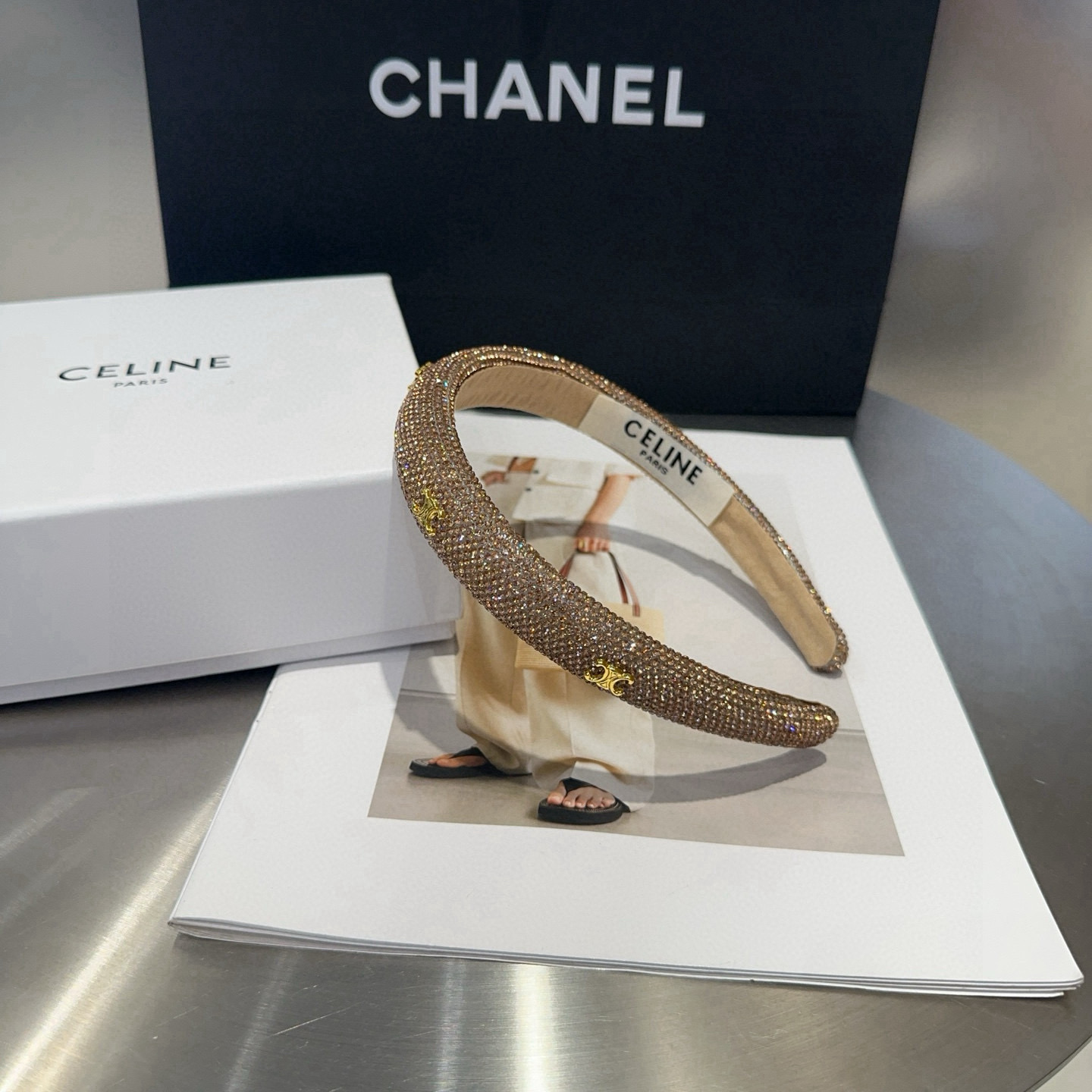 NO:769822,P Comes with packaging box CELINE Arc de Triomphe new diamond headband, simple and elegant, fashionable and versatile!  Must-have hairpins for goddesses, hairpins, celine, celine, hairpins19860909P 配包装盒 CELINE（赛琳）凯旋门新款钻石发箍,简单大气,时尚百搭！女神必备单品发夹,发夹,celine,celine,hairpins,accessory