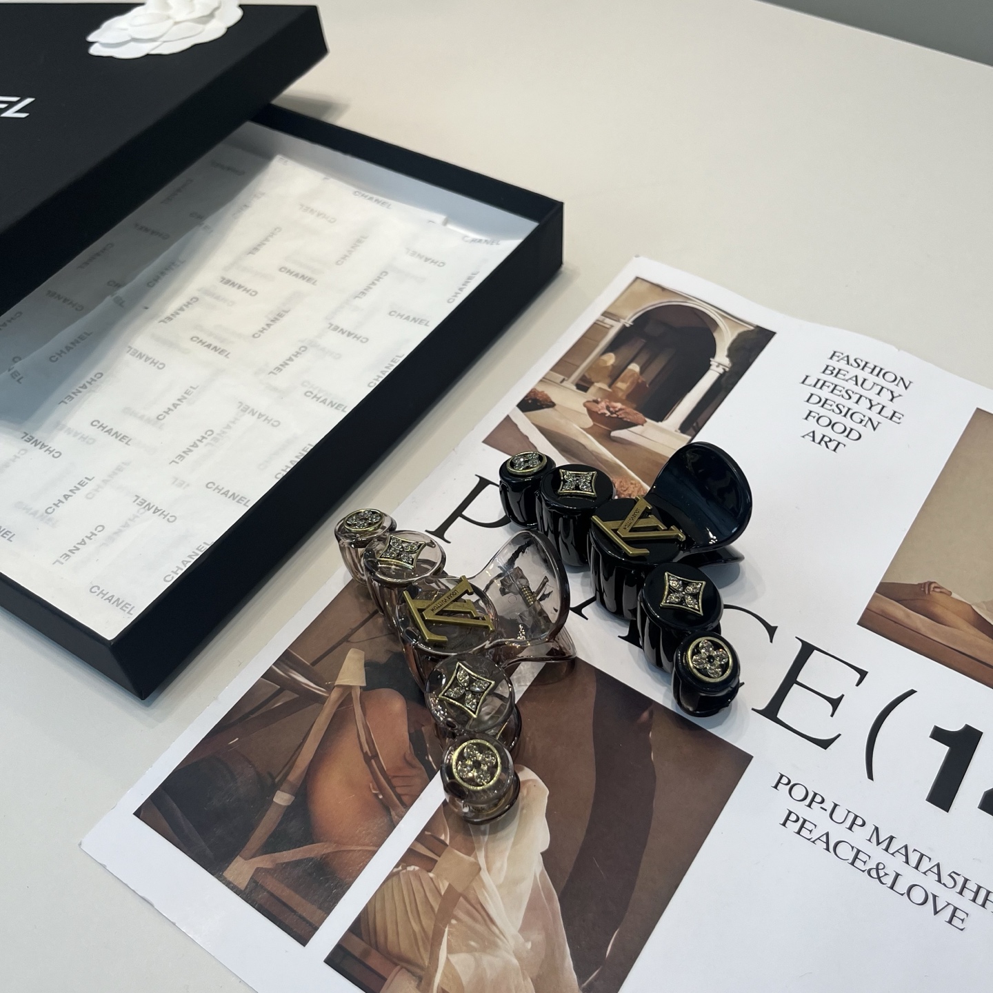 NO:769853,P Comes with a packaging box Louis Vuitton's new product gripper, simple and elegant, especially eye-catching!  Super popular small items hairpins, hairpins, louis vuitton, louis vuitton, louis vuitton, louis vuitton, hairpins19860909P 配包装盒 Louis Vuitton (路易威登)驴家新品抓夹,简单大气,特别吸睛！超火爆小单品发夹,发夹,louis vuitton,louis vuitton,louis vuitton,louis vuitton,hairpins,accessory