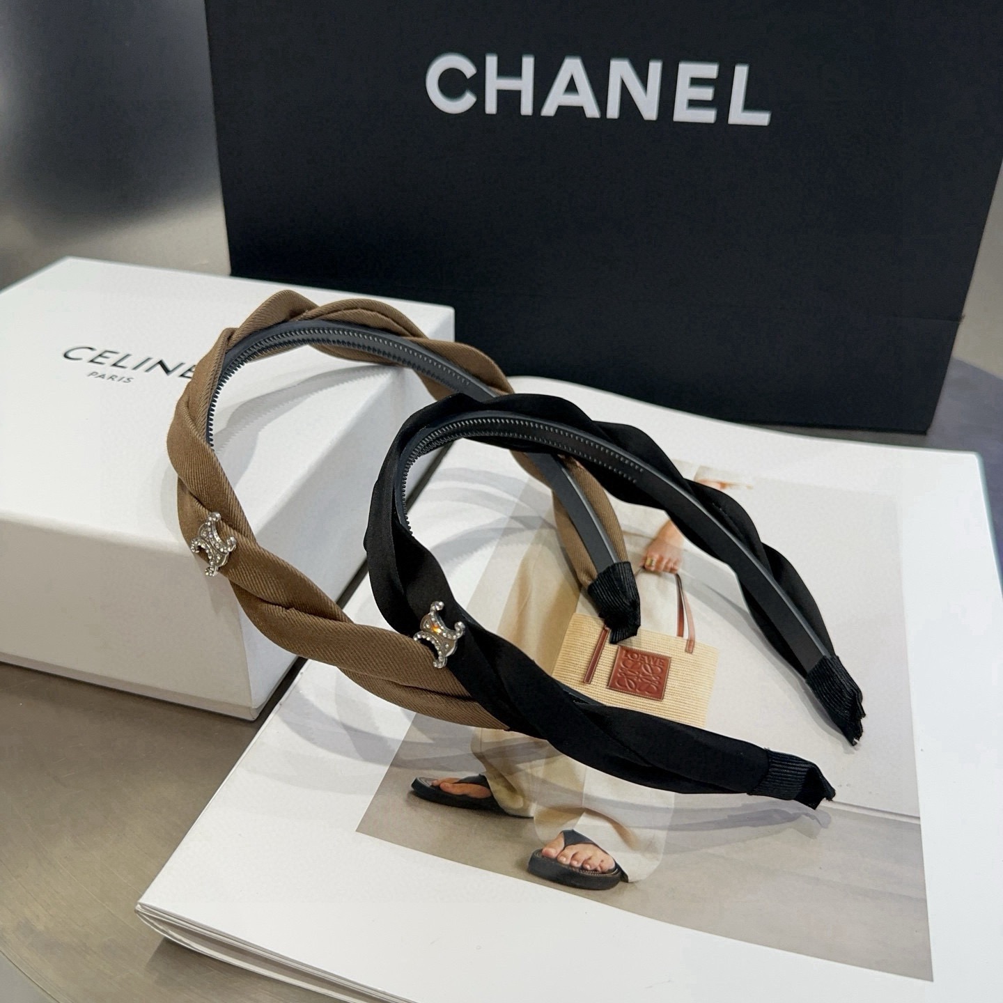NO:770523,P Comes with packaging box CELINE Arc de Triomphe new headband, fashionable and versatile!  A must-have hairpin for the sweet and cool goddess, hairpins, celine, celine, hairpins19860909P 配包装盒 CELINE（赛琳）凯旋门新款发箍,时尚百搭！甜酷女神必备单品发夹,发夹,celine,celine,hairpins,accessory