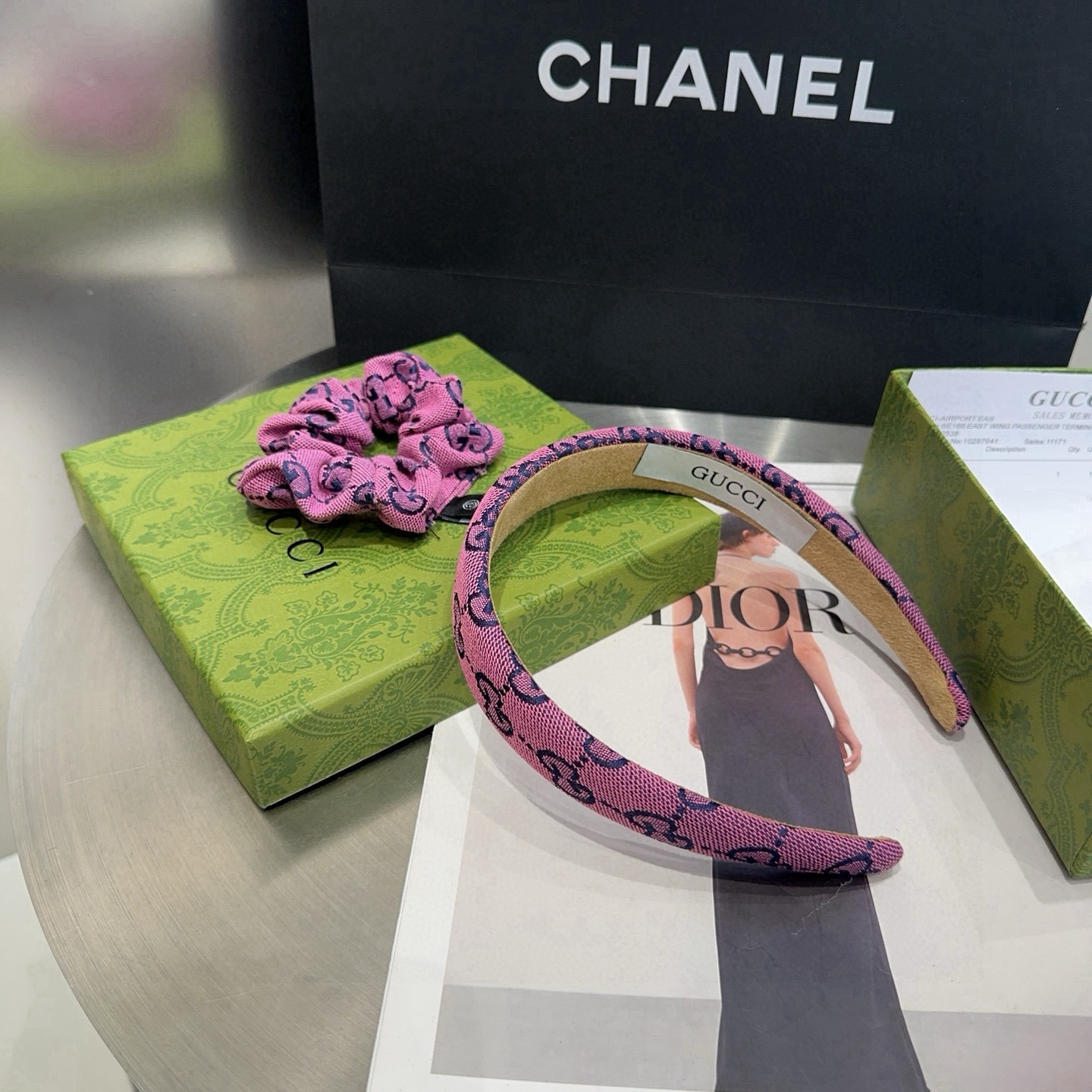 NO:881480,P with packaging box Gucci (Gucci) GG letter hair tie, classic letters, fashionable and versatile, particularly attractive, timeless...hairpins, hairpins, gucci, hairpins19860909P 配包装盒 Gucci(古奇) GG字母发圈,经典字母,时尚百搭,特别耐看,永不过时…发夹,发夹,gucci,hairpins,accessory