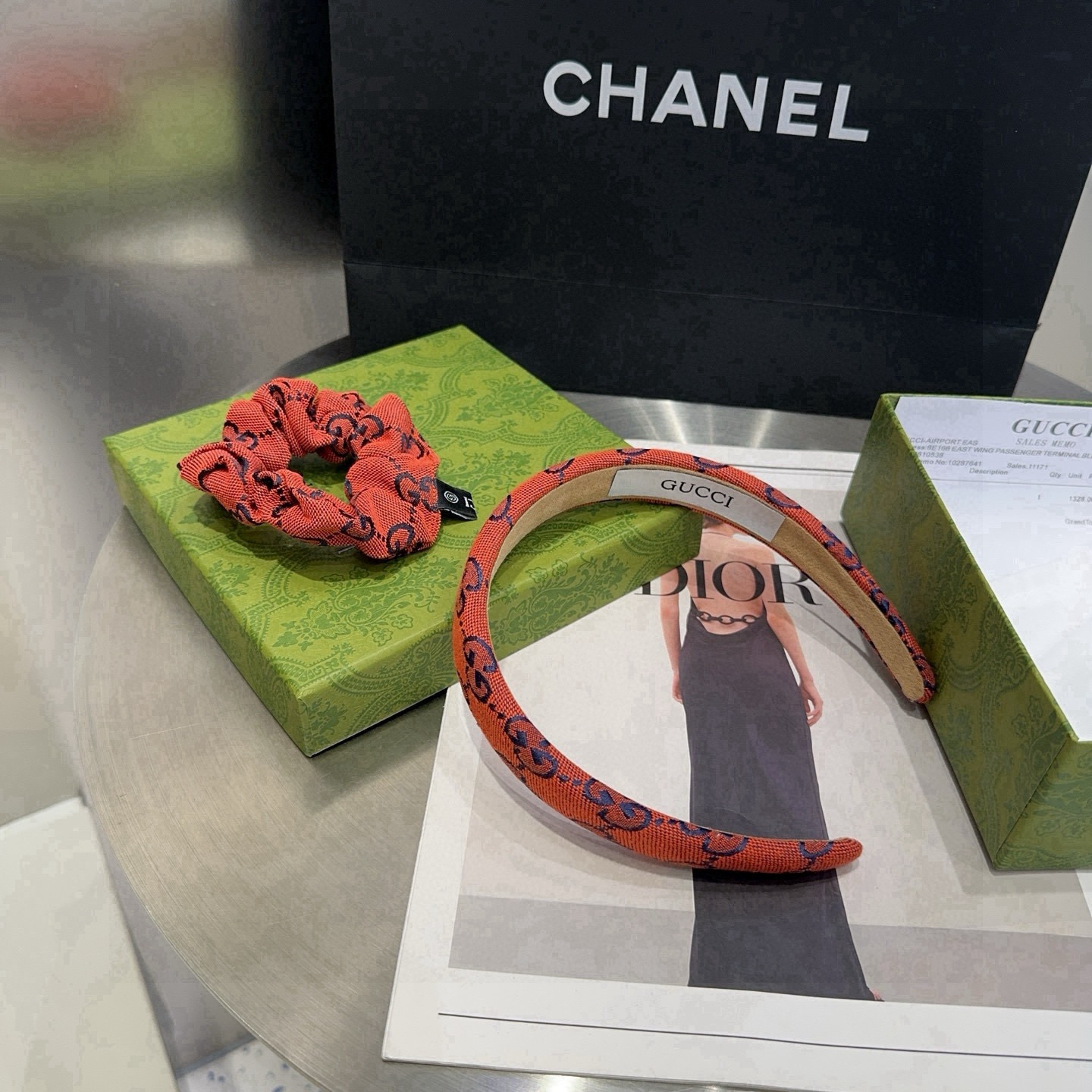 NO:881488,P with packaging box Gucci (Gucci) GG letter hair tie, classic letters, fashionable and versatile, particularly attractive, timeless...hairpins, hairpins, gucci, hairpins19860909P 配包装盒 Gucci(古奇) GG字母发圈,经典字母,时尚百搭,特别耐看,永不过时…发夹,发夹,gucci,hairpins,accessory